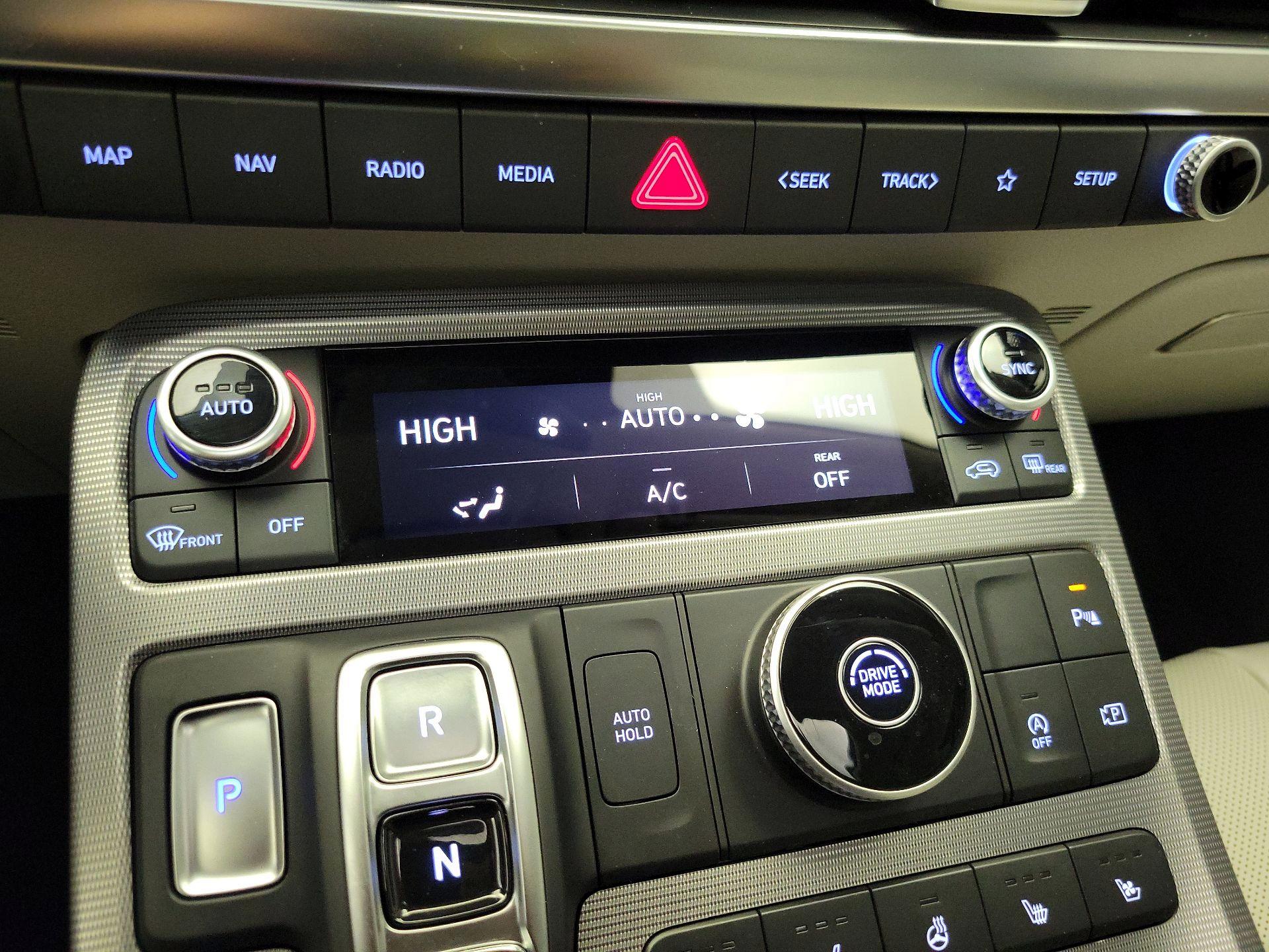 Thumbnail: 2024 Hyundai Palisade - 17