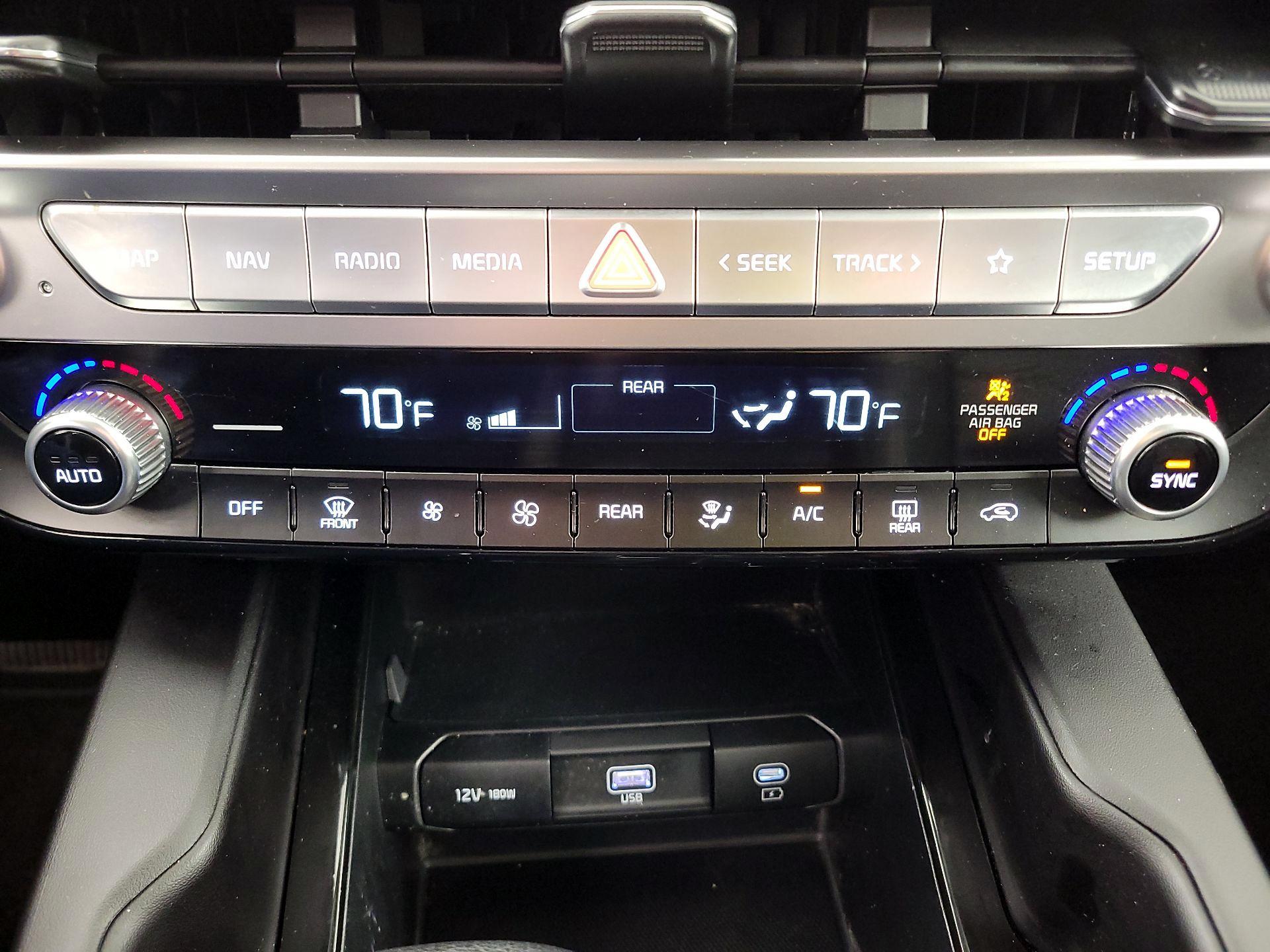 Thumbnail: 2024 Kia Telluride - 17