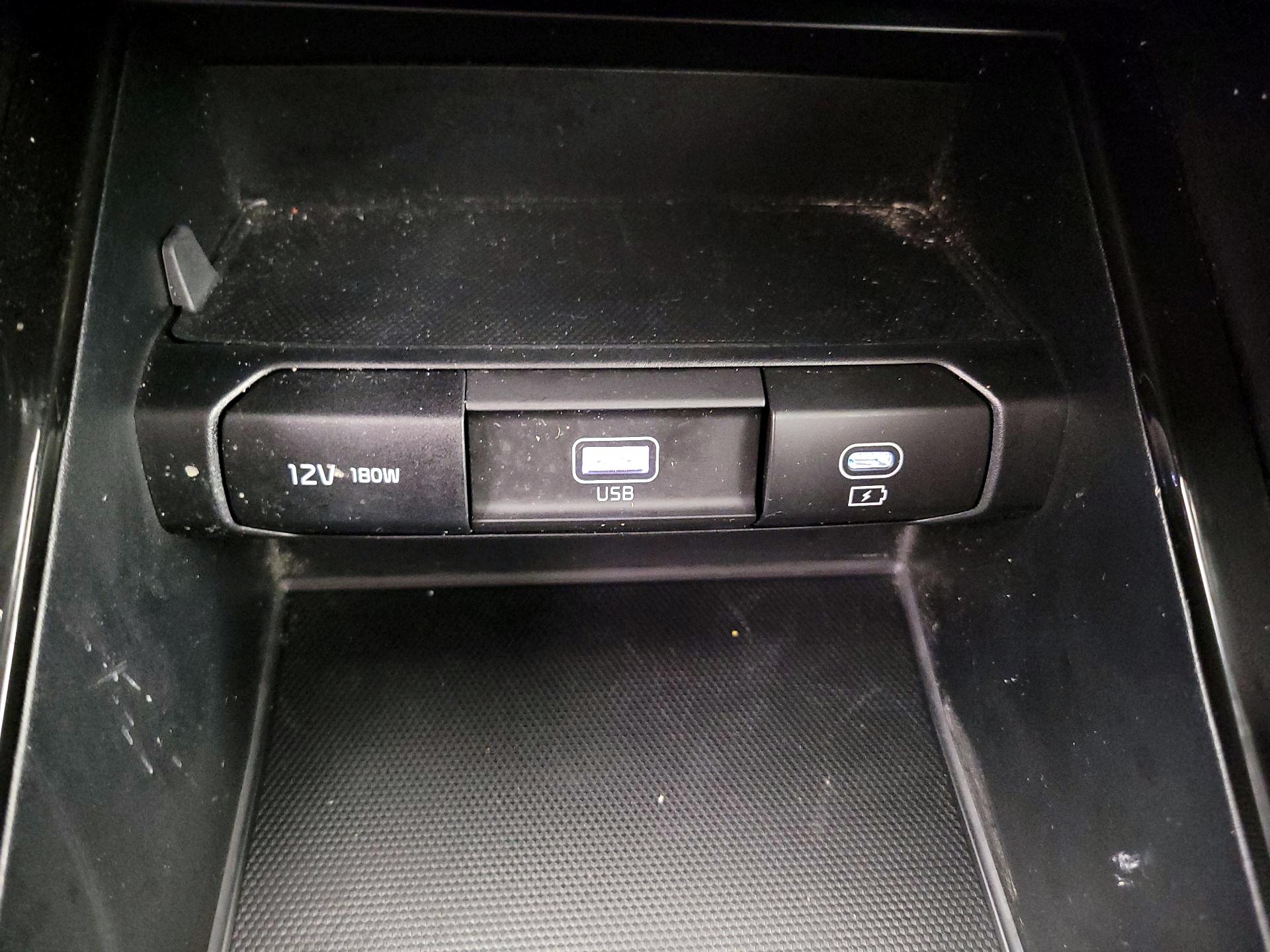 Thumbnail: 2024 Kia Telluride - 19