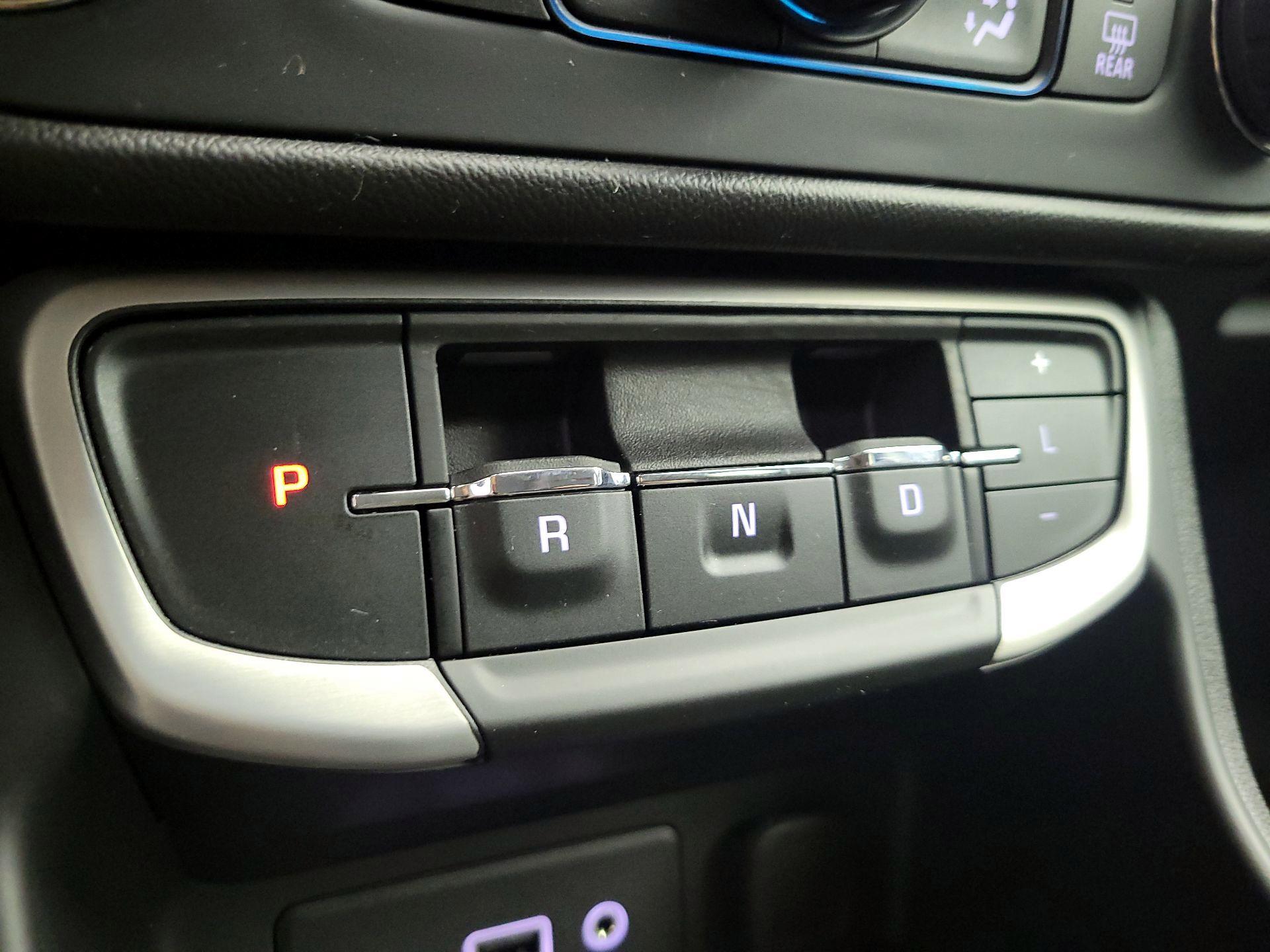 Thumbnail: 2023 GMC Terrain - 17