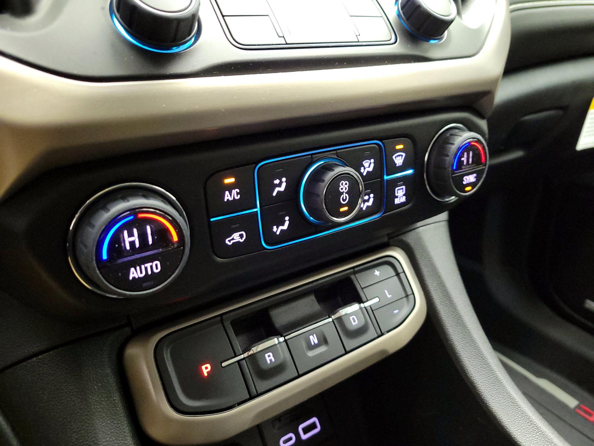 Thumbnail: 2023 GMC Acadia - 15