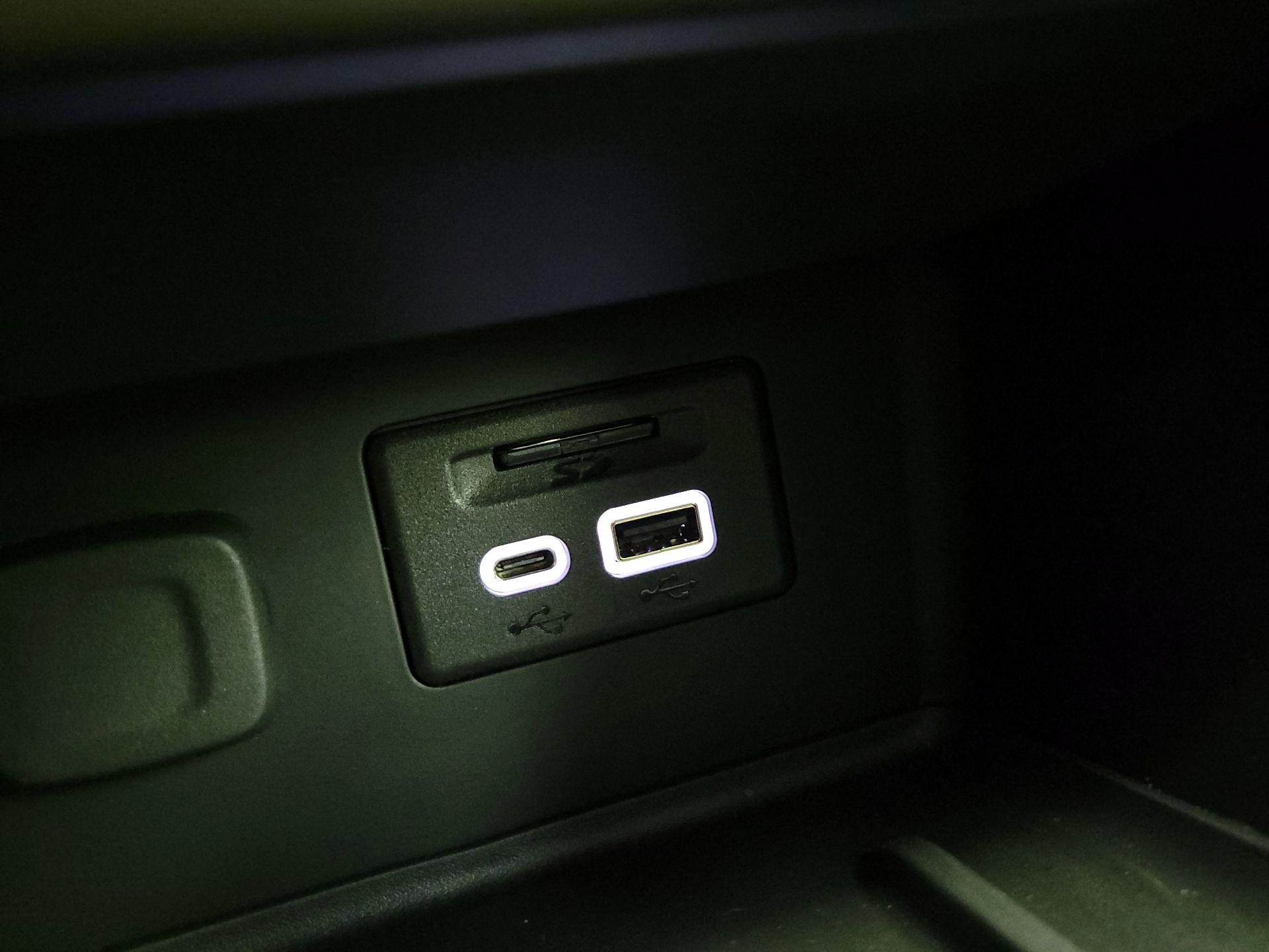 Thumbnail: 2023 GMC Acadia - 17