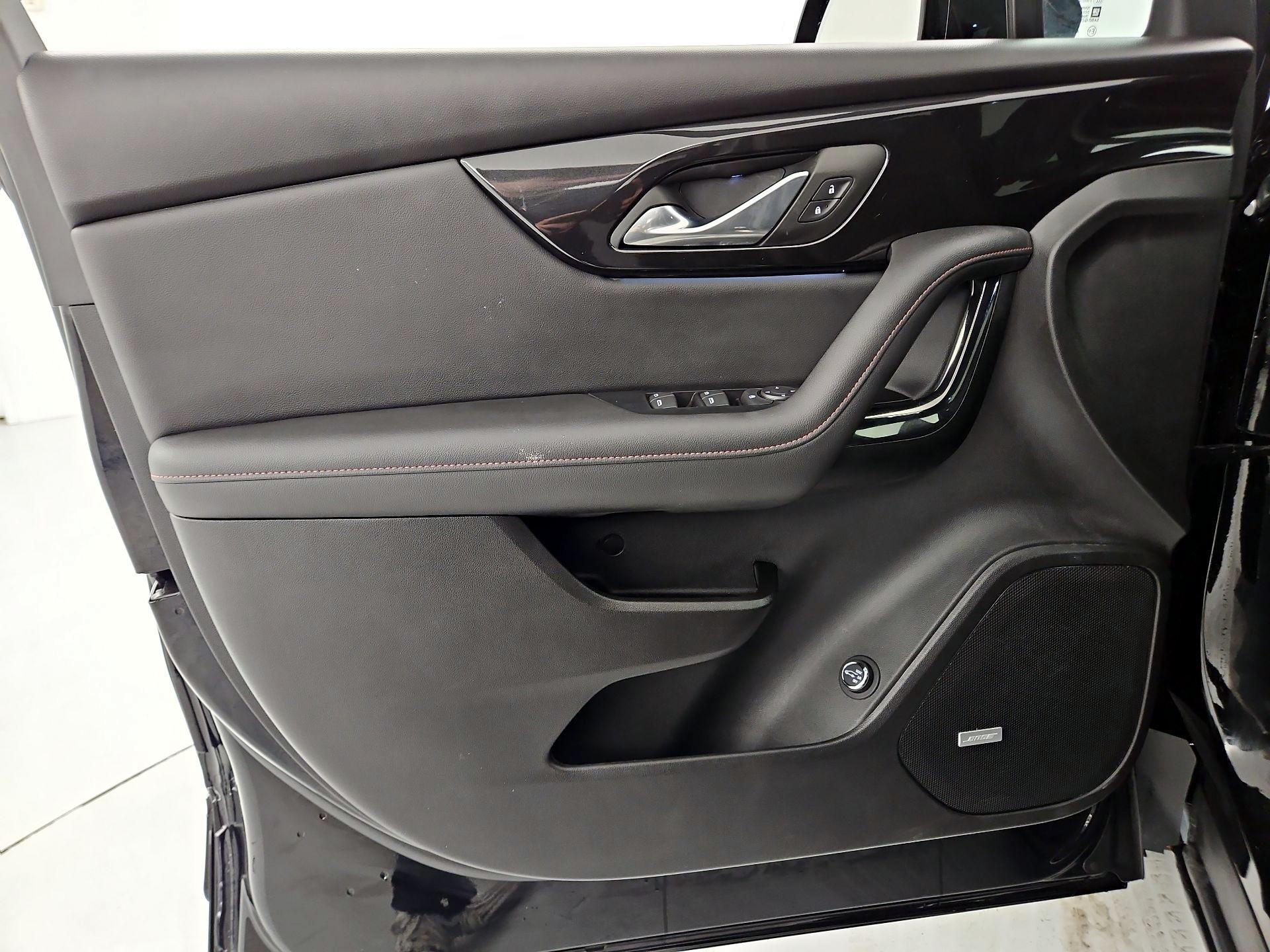 Thumbnail: 2025 Chevrolet Blazer - 12