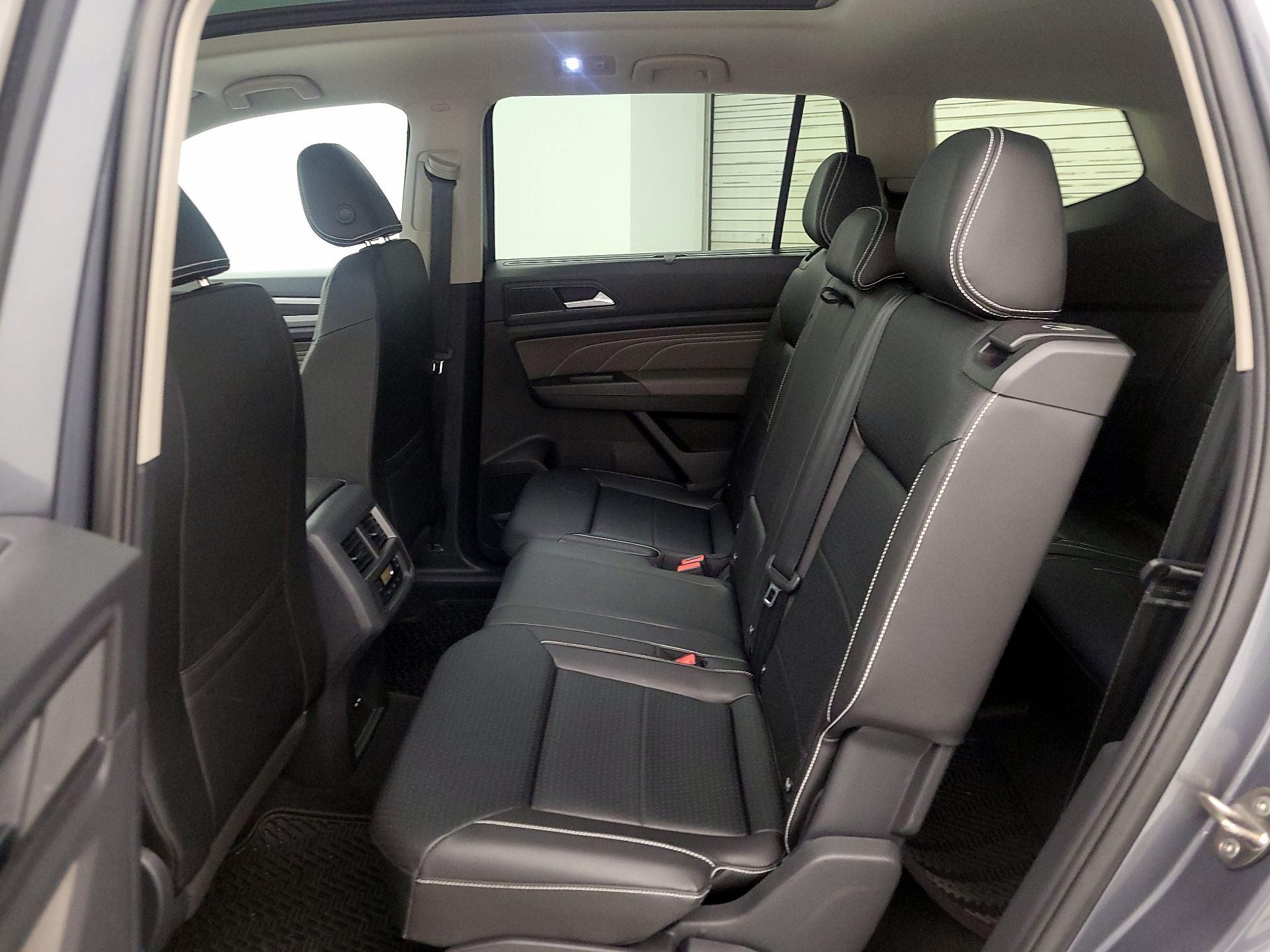 Thumbnail: 2023 Volkswagen Atlas - 20
