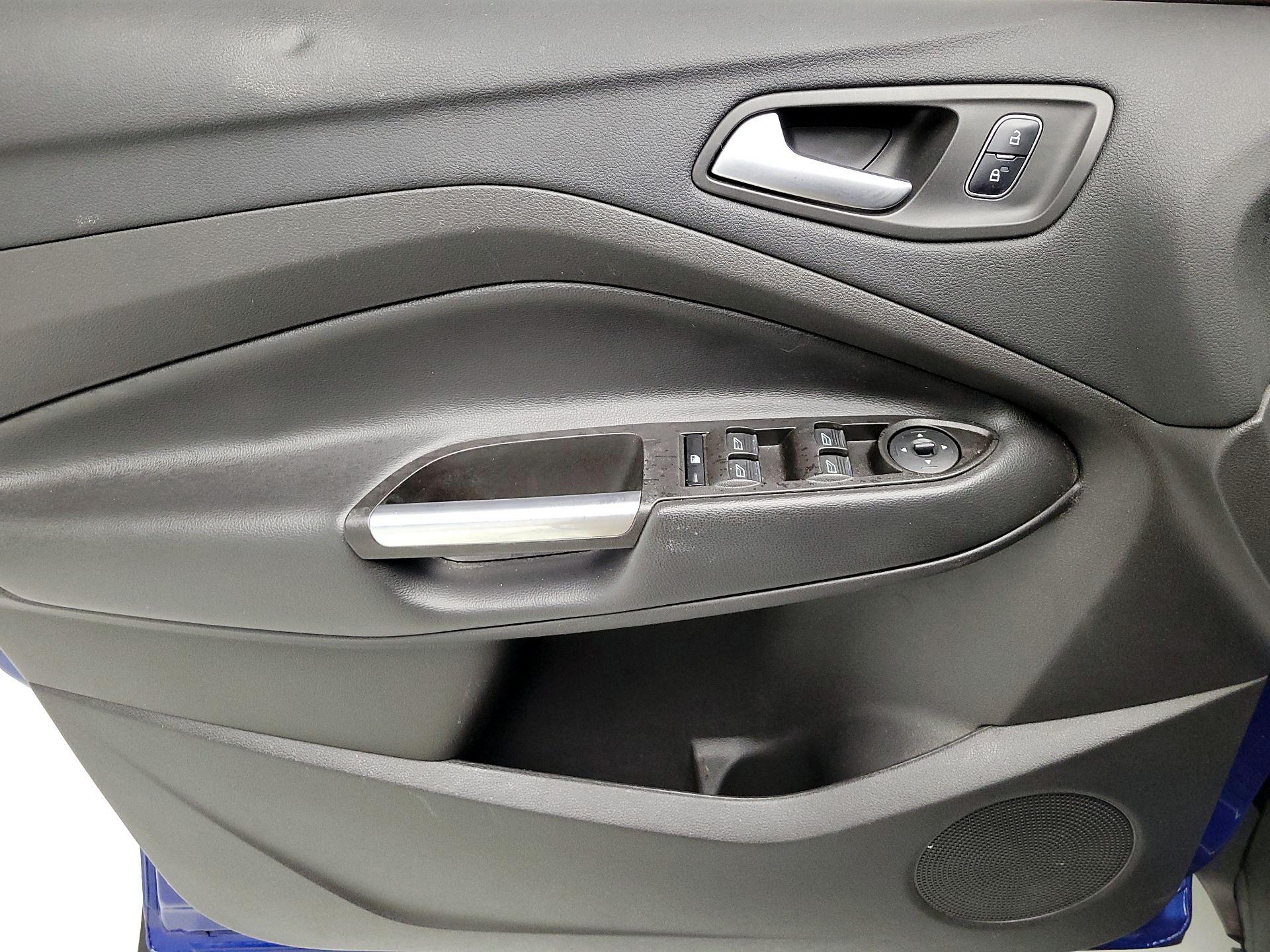 Thumbnail: 2017 Ford Escape - 12