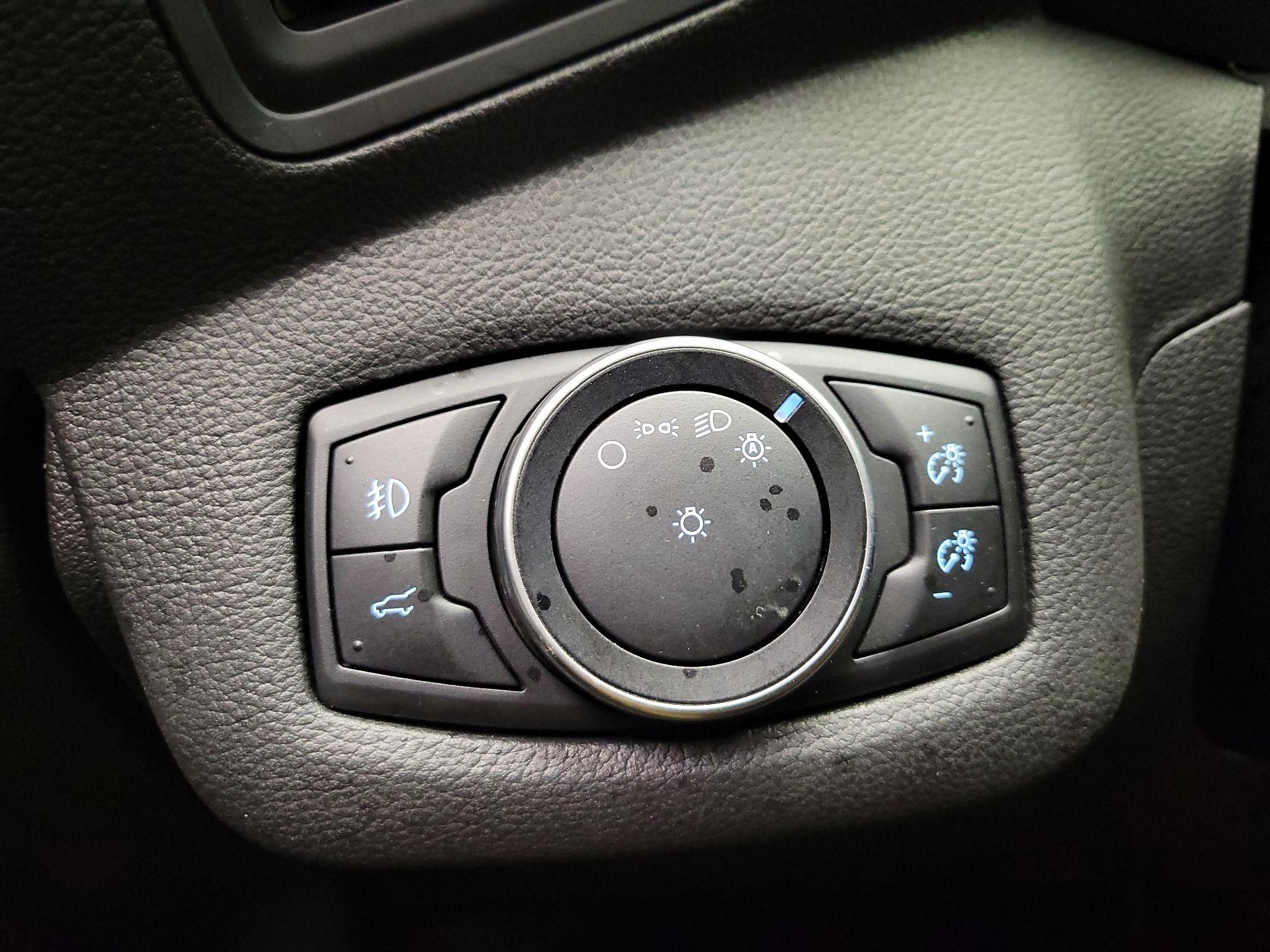 Thumbnail: 2017 Ford Escape - 13