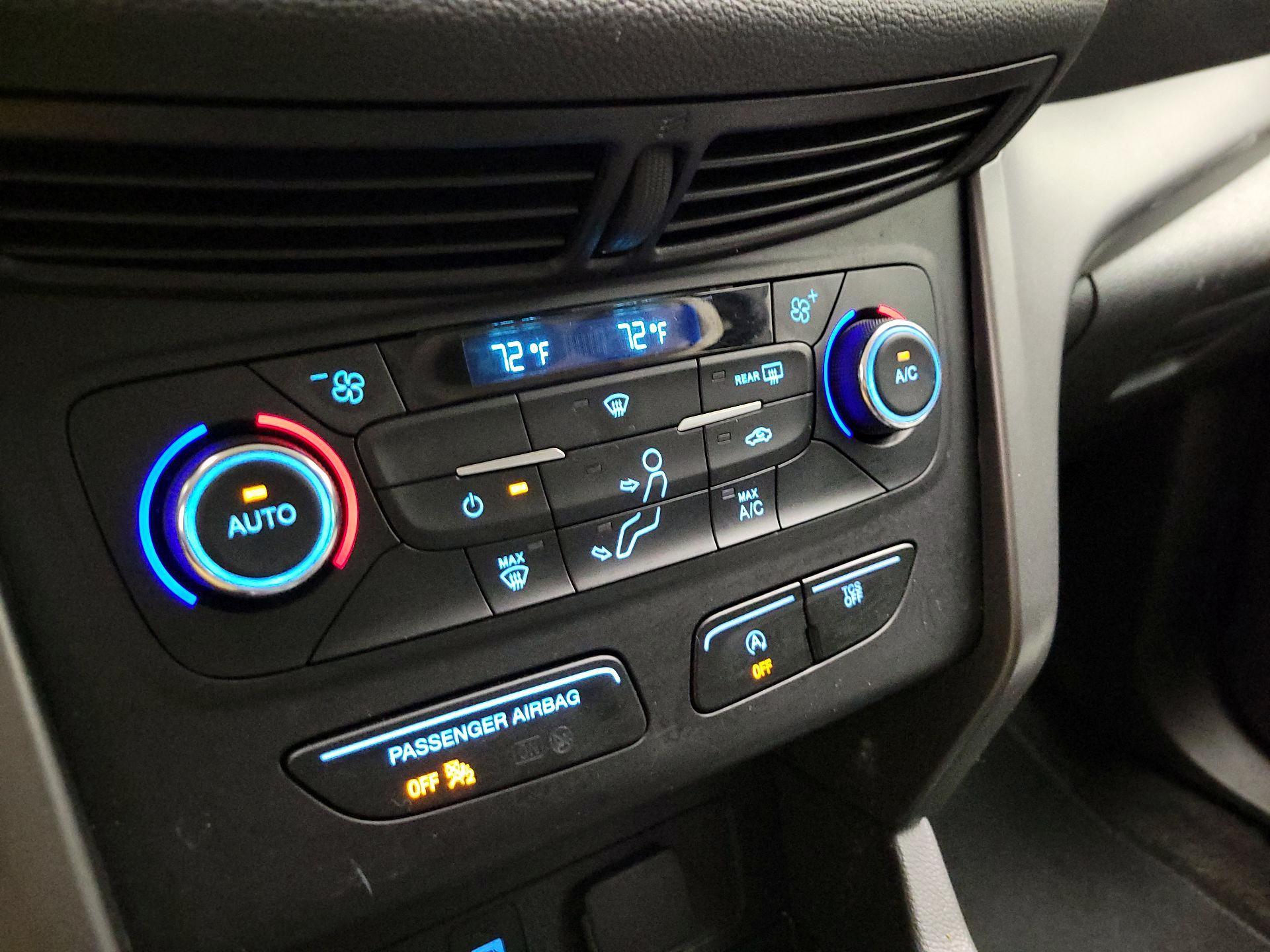 Thumbnail: 2017 Ford Escape - 16