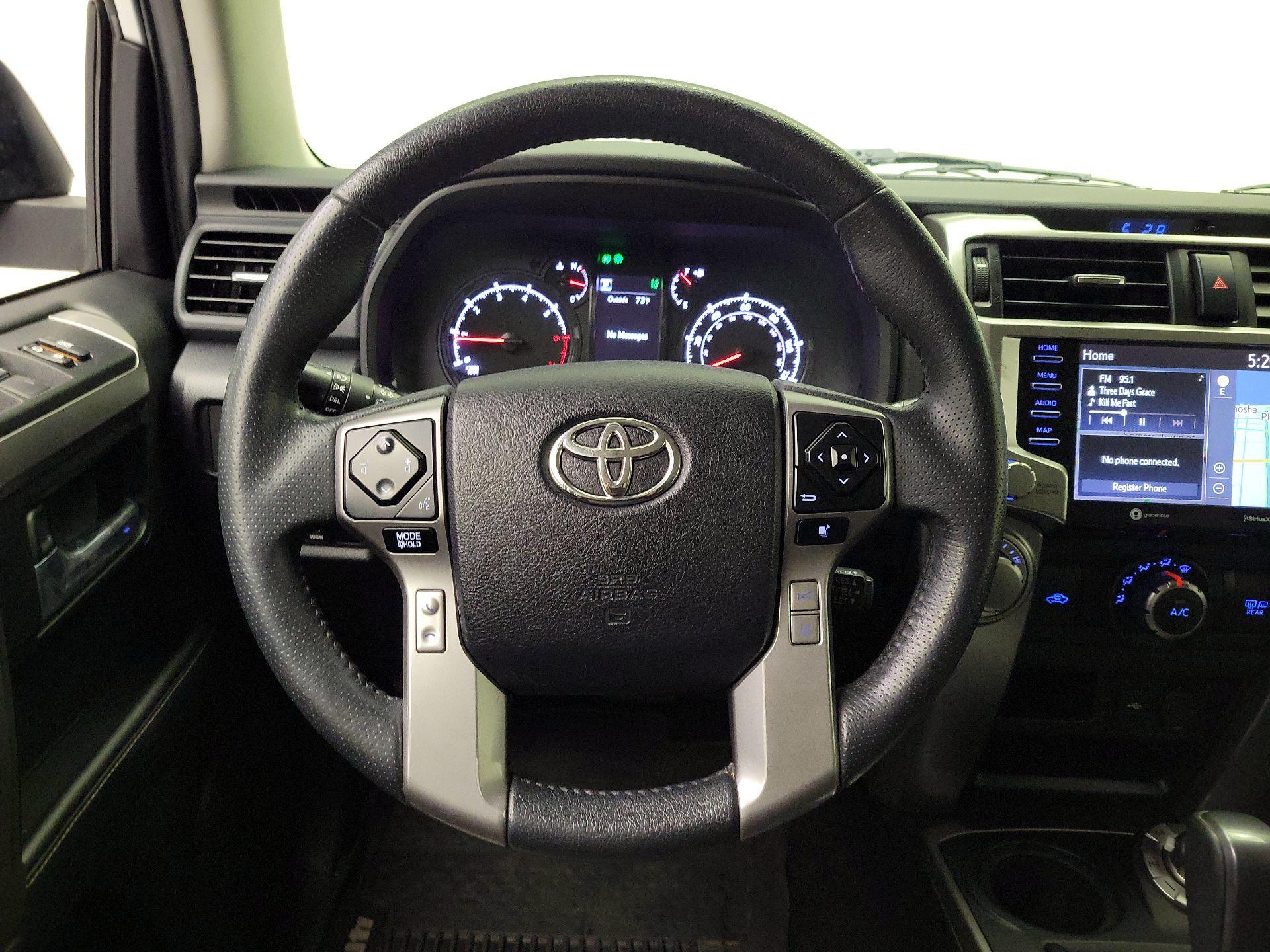 Thumbnail: 2020 Toyota 4Runner - 10