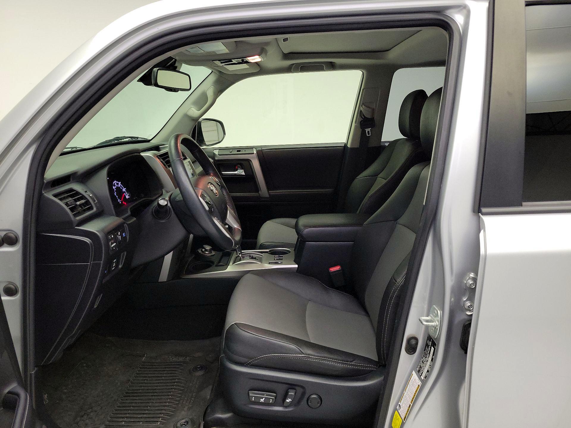 Thumbnail: 2020 Toyota 4Runner - 11