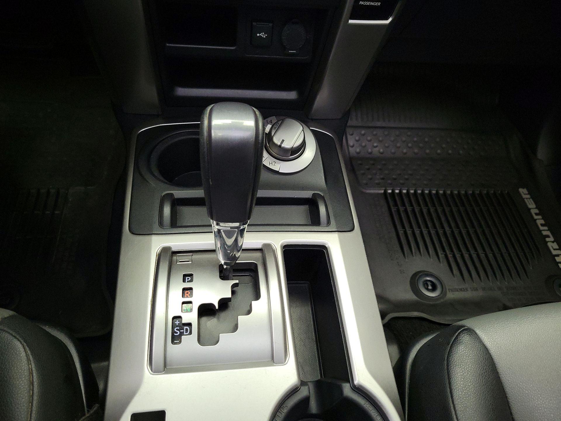 Thumbnail: 2020 Toyota 4Runner - 18