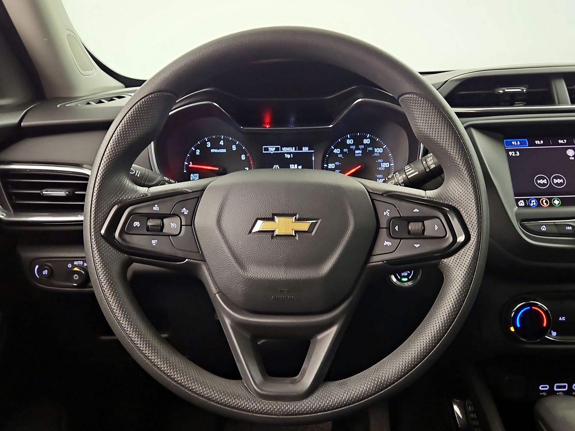 Thumbnail: 2022 Chevrolet TrailBlazer - 10
