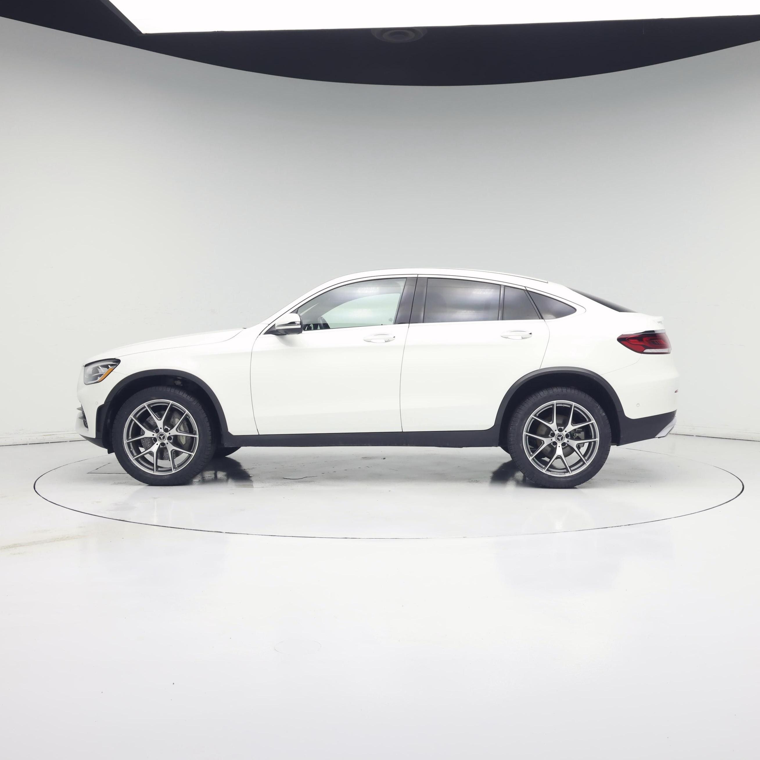 Thumbnail: 2023 Mercedes-Benz GLC - 3