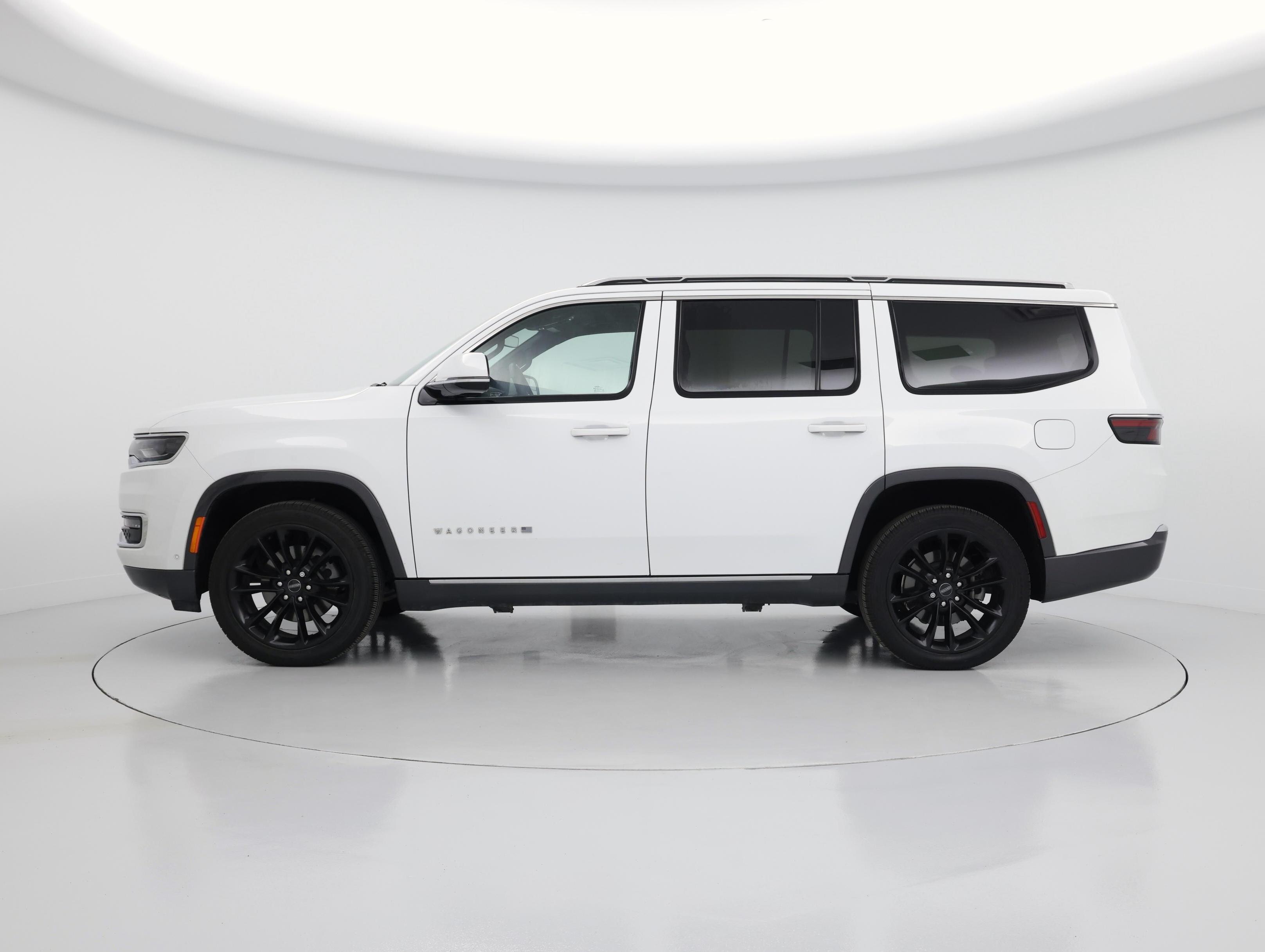 Thumbnail: 2022 Jeep Wagoneer - 3