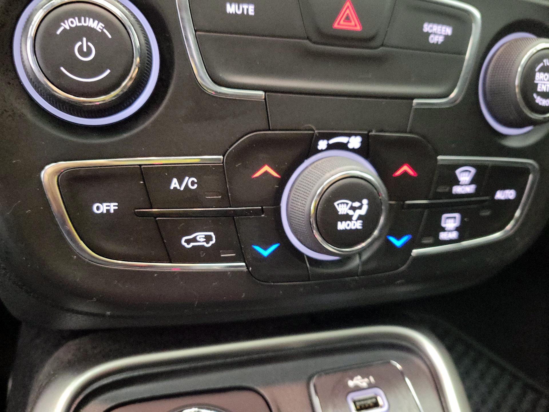 Thumbnail: 2021 Jeep Compass - 15