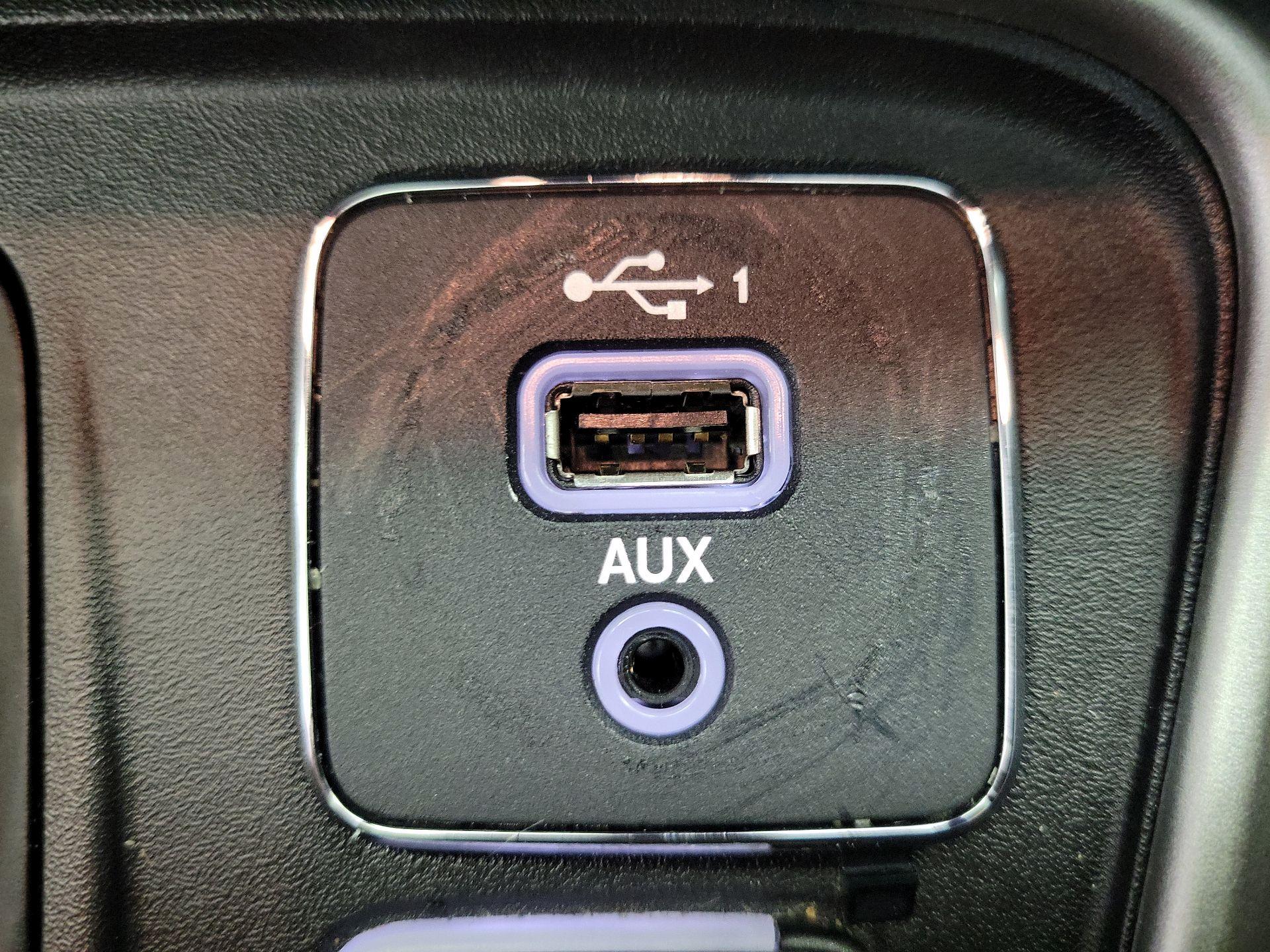 Thumbnail: 2021 Jeep Compass - 17