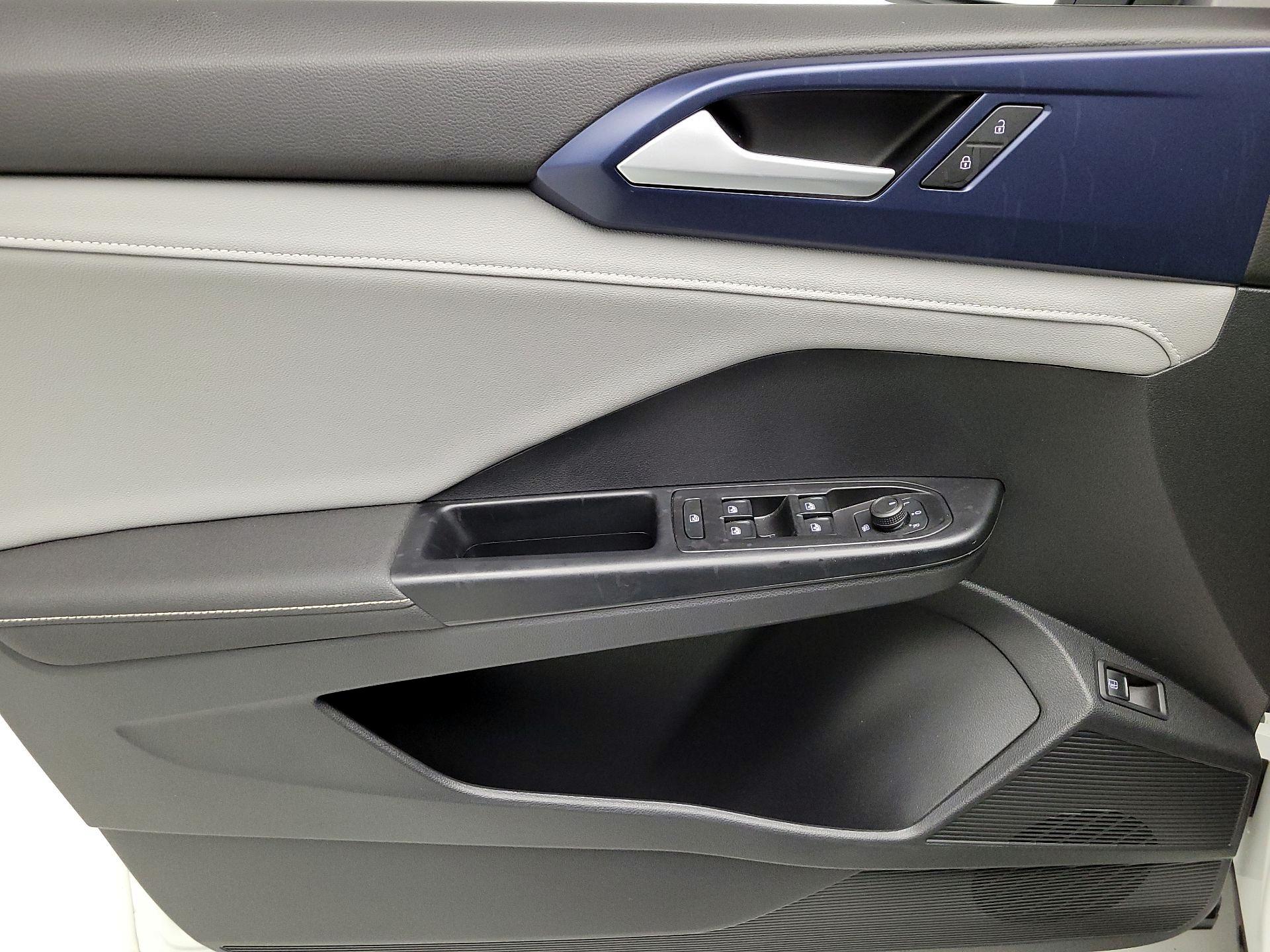 Thumbnail: 2024 Volkswagen Taos - 12