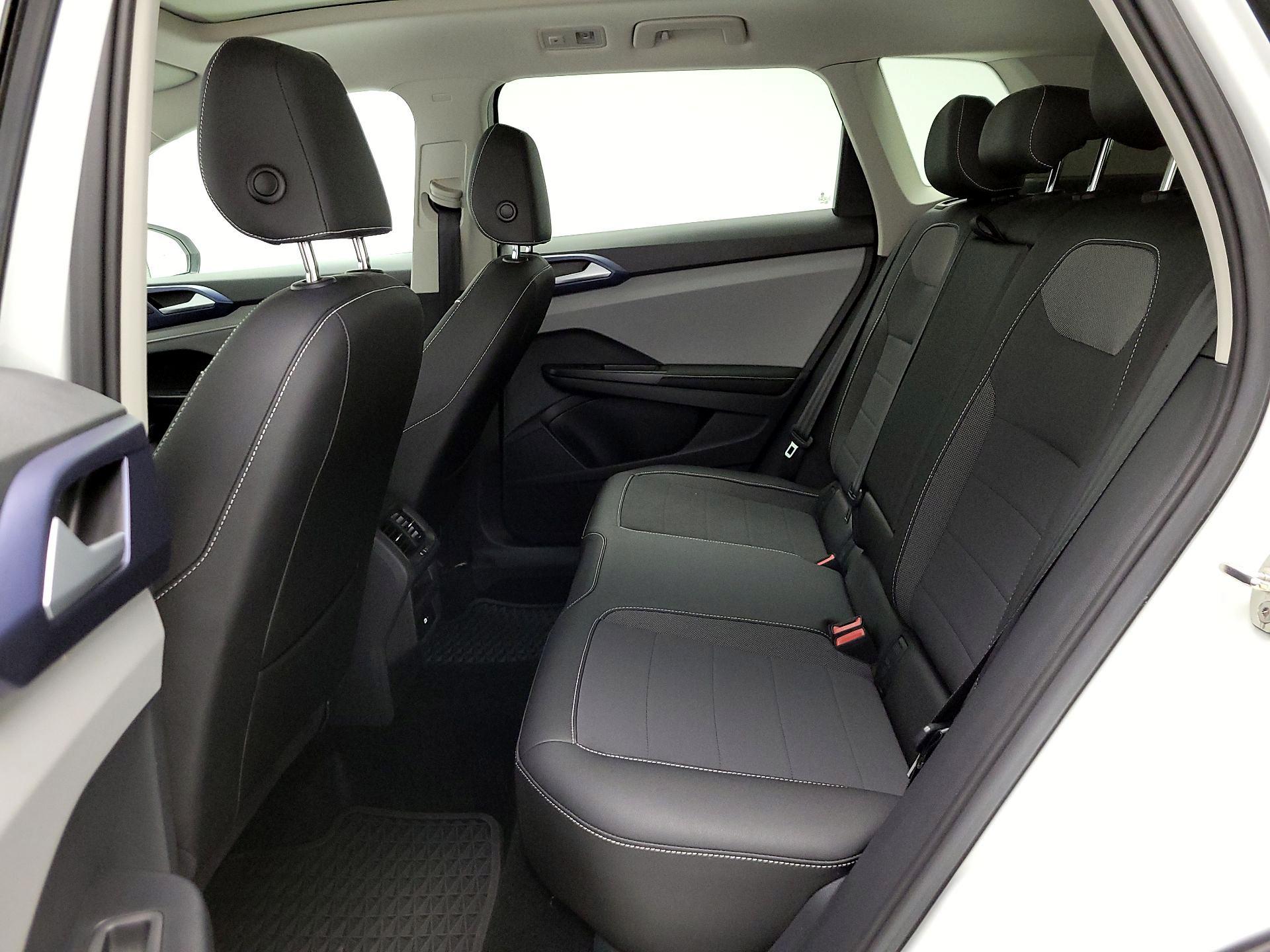 Thumbnail: 2024 Volkswagen Taos - 18