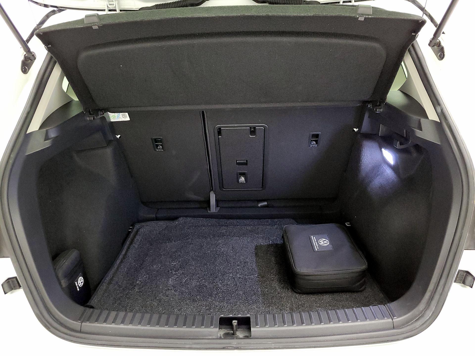 Thumbnail: 2024 Volkswagen Taos - 19