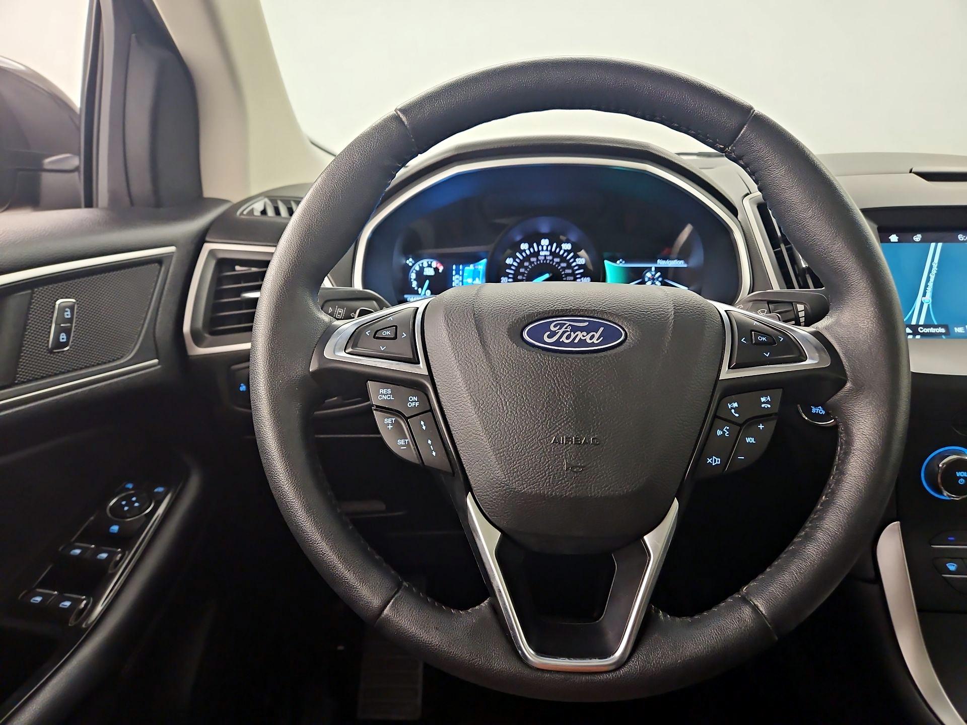 Thumbnail: 2018 Ford Edge - 10