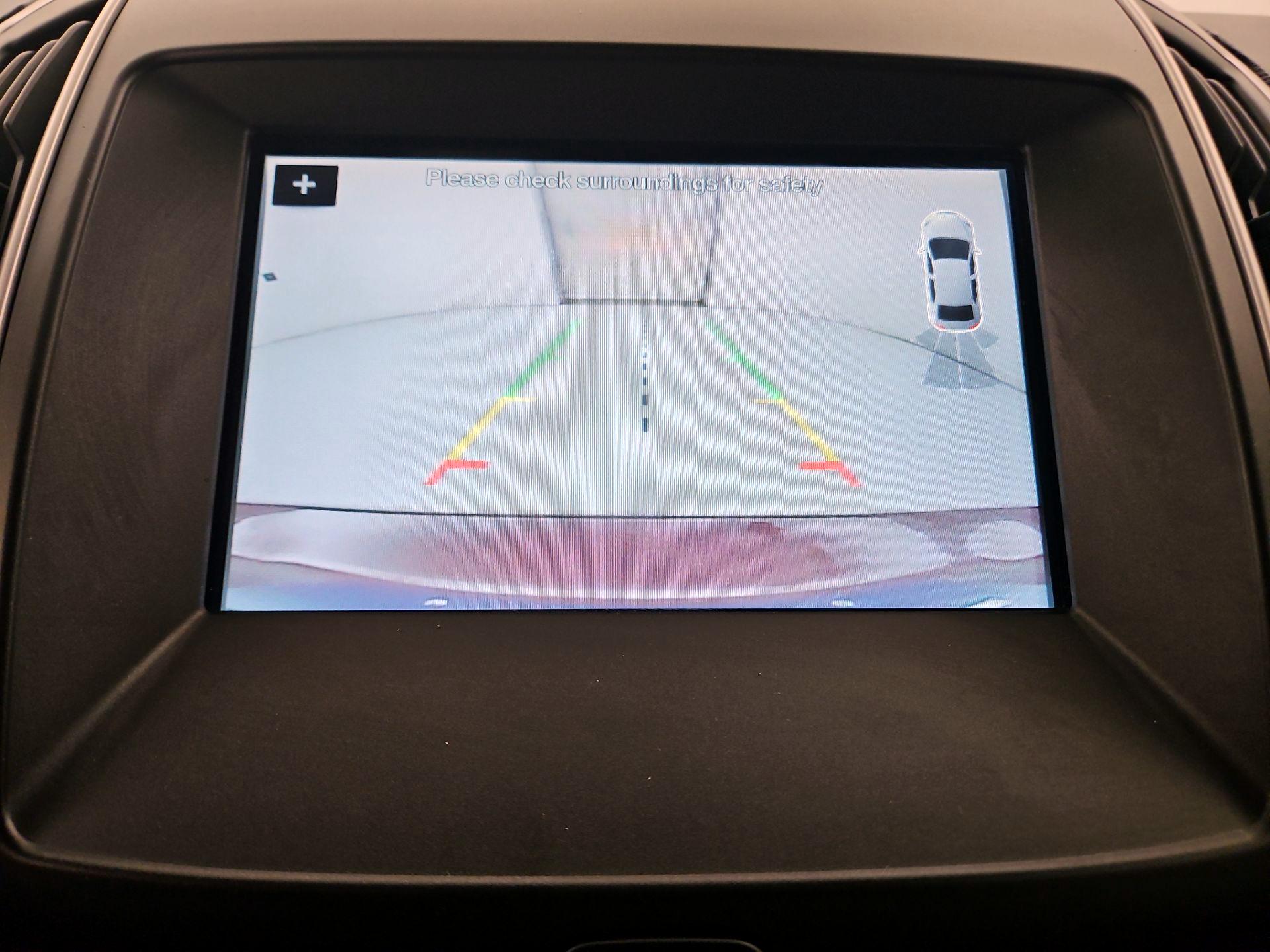 Thumbnail: 2018 Ford Edge - 15