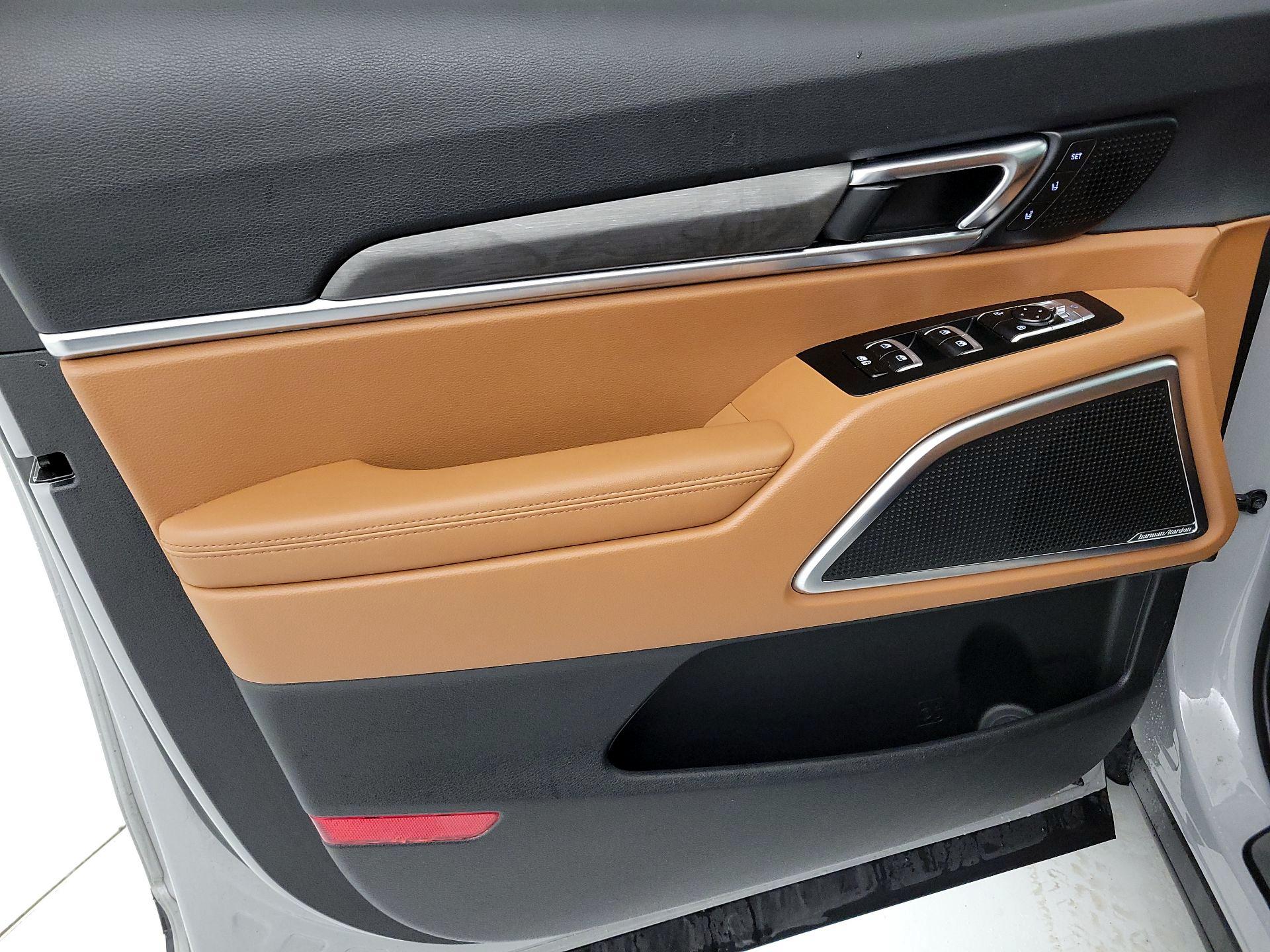 Thumbnail: 2023 Kia Telluride - 12