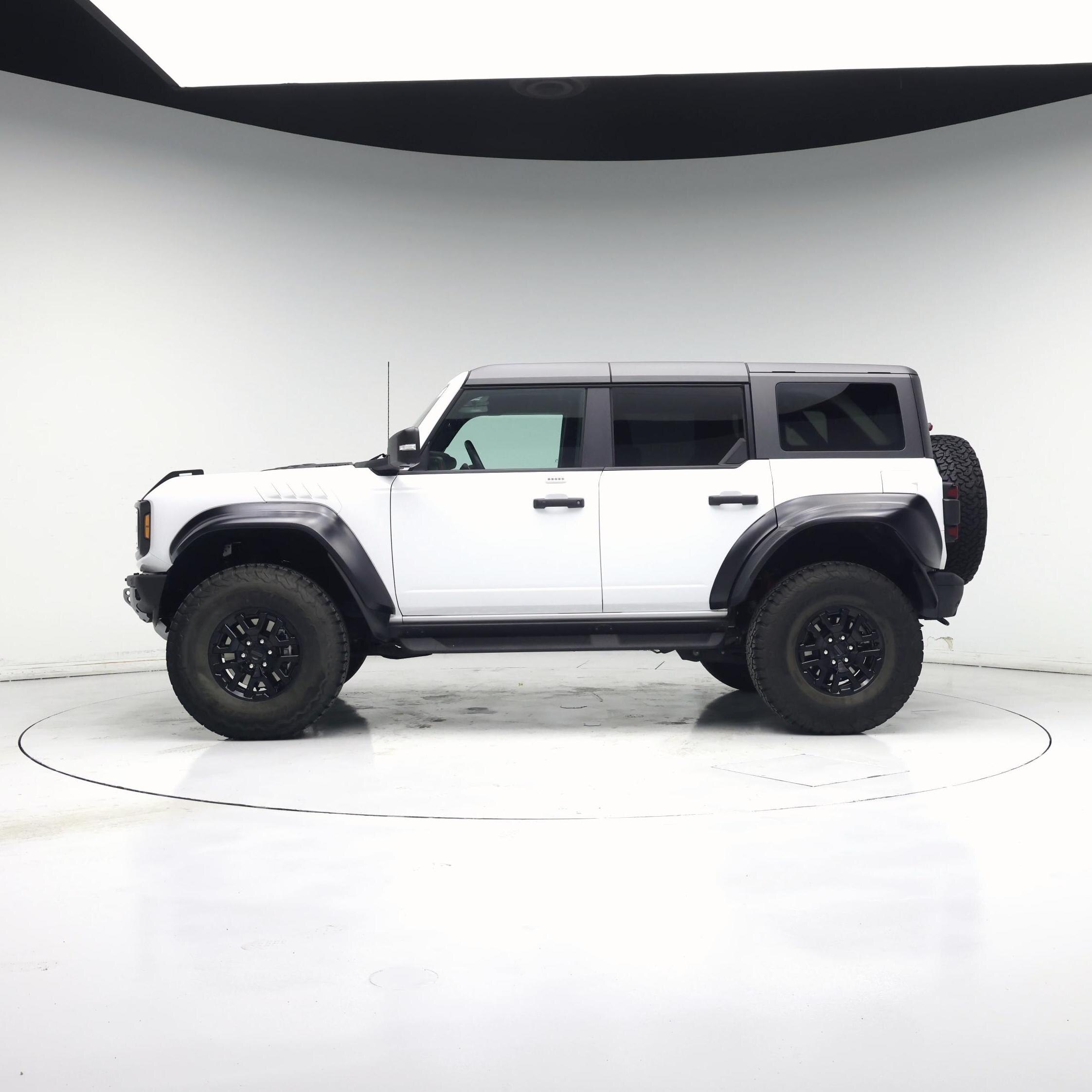 Thumbnail: 2023 Ford Bronco - 3