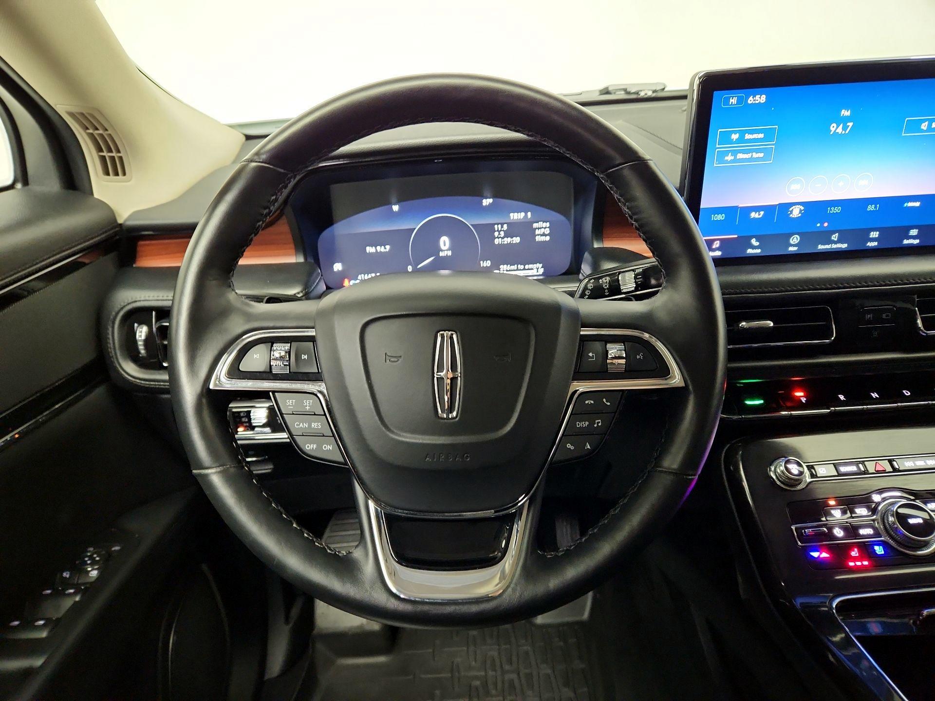 Thumbnail: 2022 Lincoln Nautilus - 10