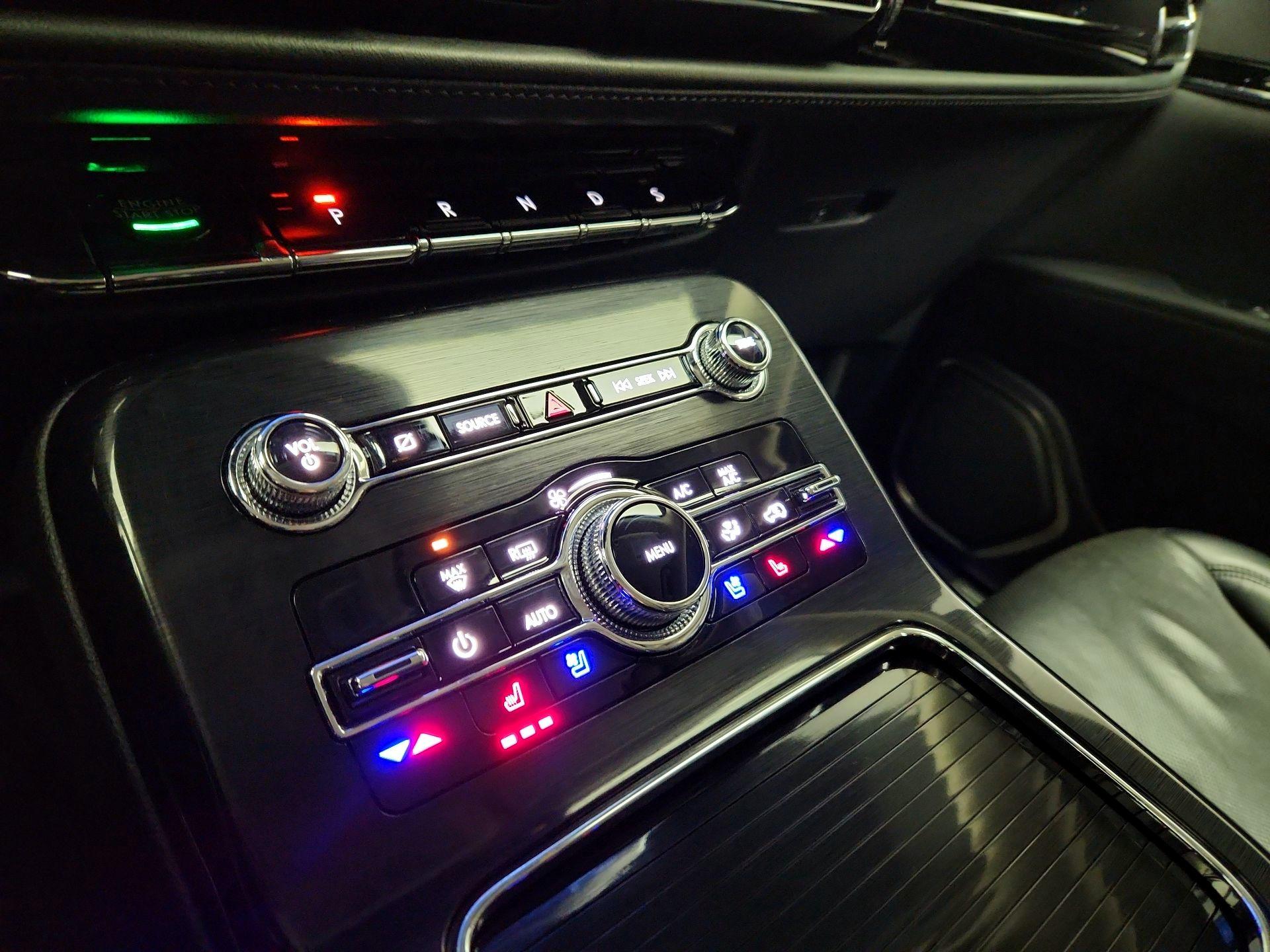 Thumbnail: 2022 Lincoln Nautilus - 17