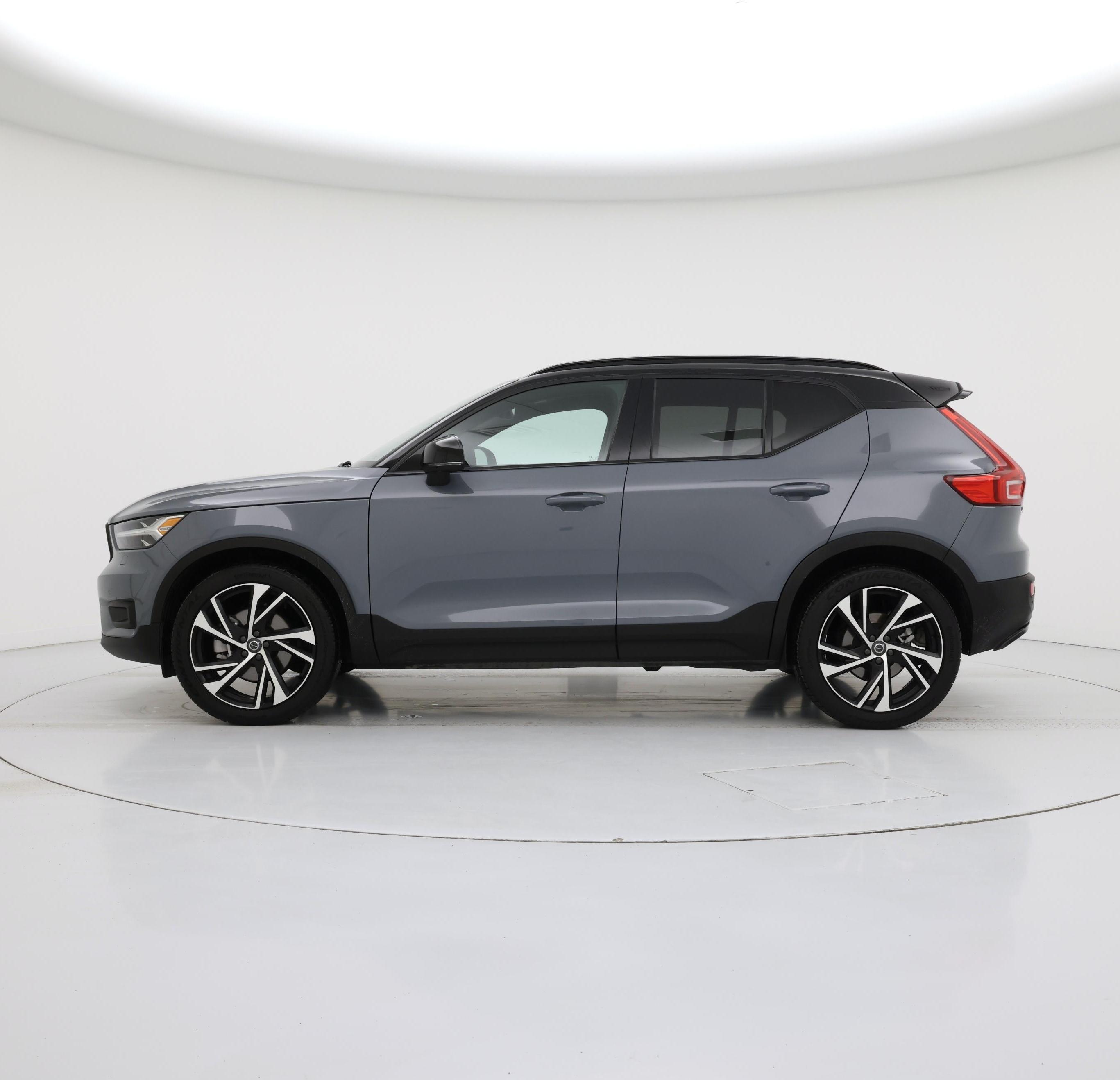 Thumbnail: 2021 Volvo XC40 - 3