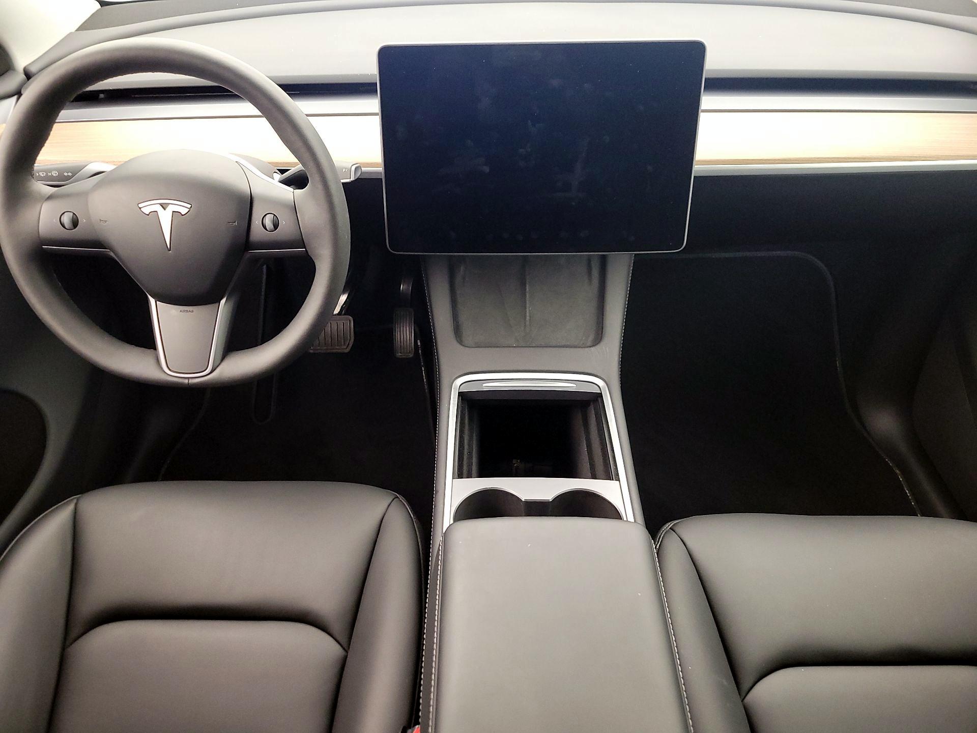 Thumbnail: 2024 Tesla Model Y - 9