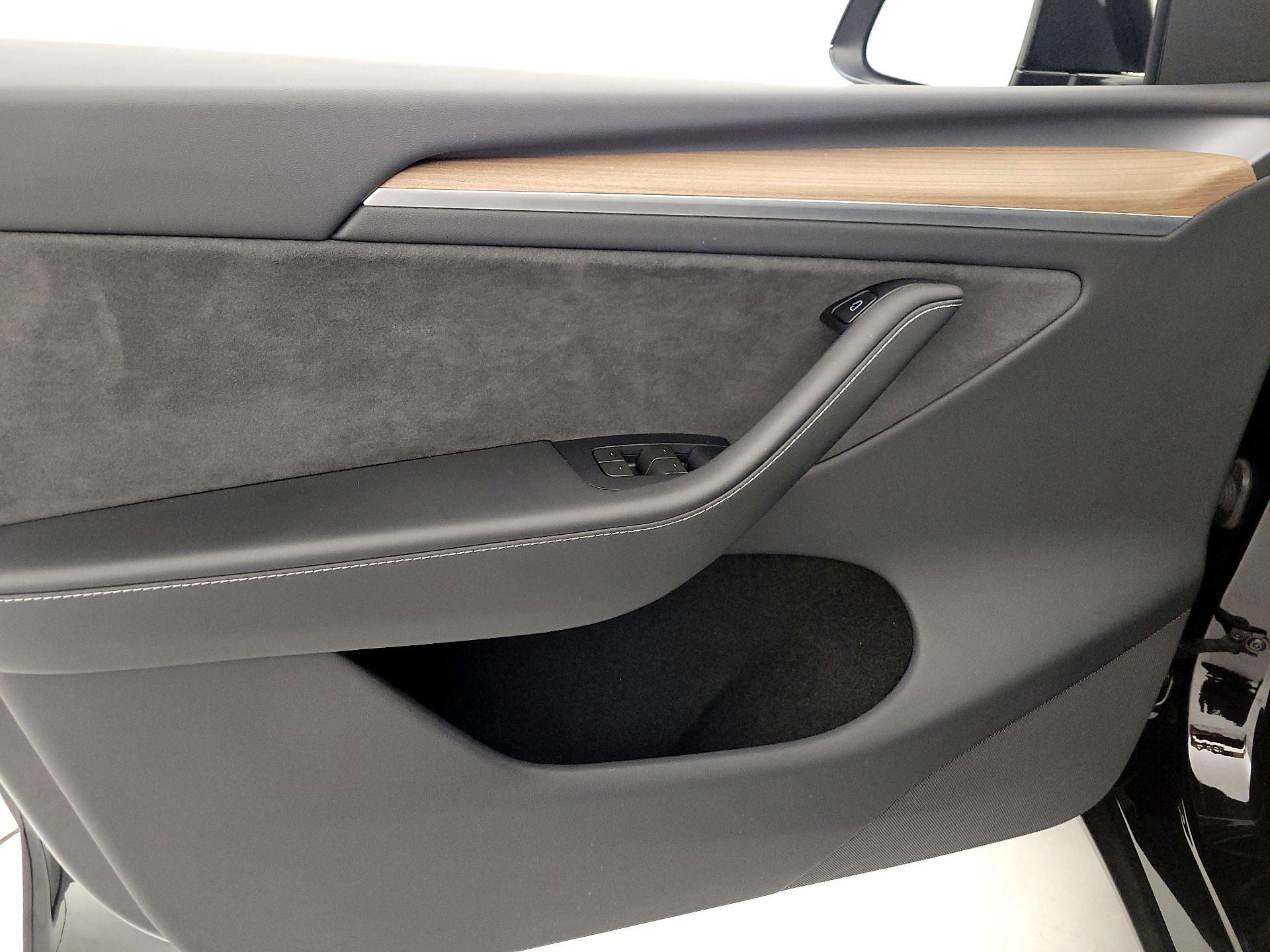 Thumbnail: 2024 Tesla Model Y - 12