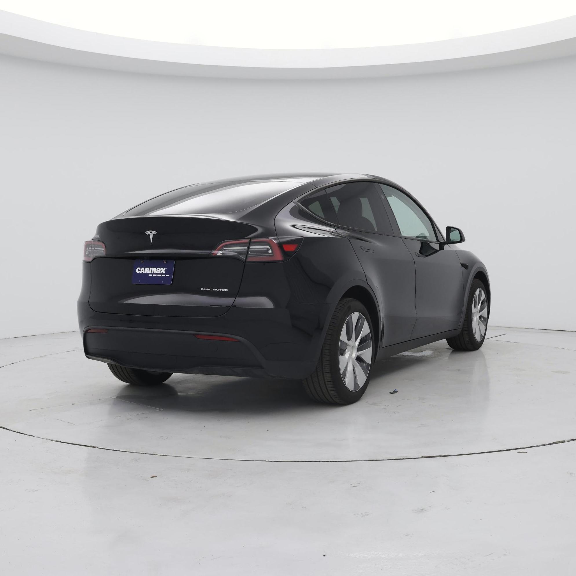 Thumbnail: 2024 Tesla Model Y - 8
