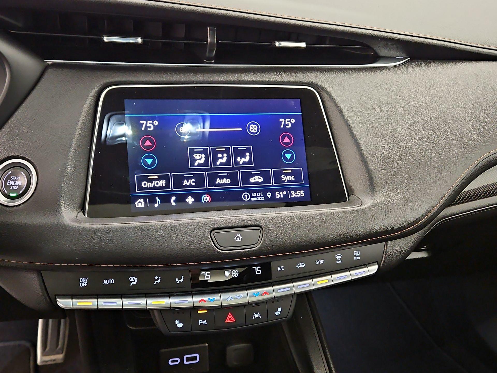 Thumbnail: 2023 Cadillac XT4 - 16