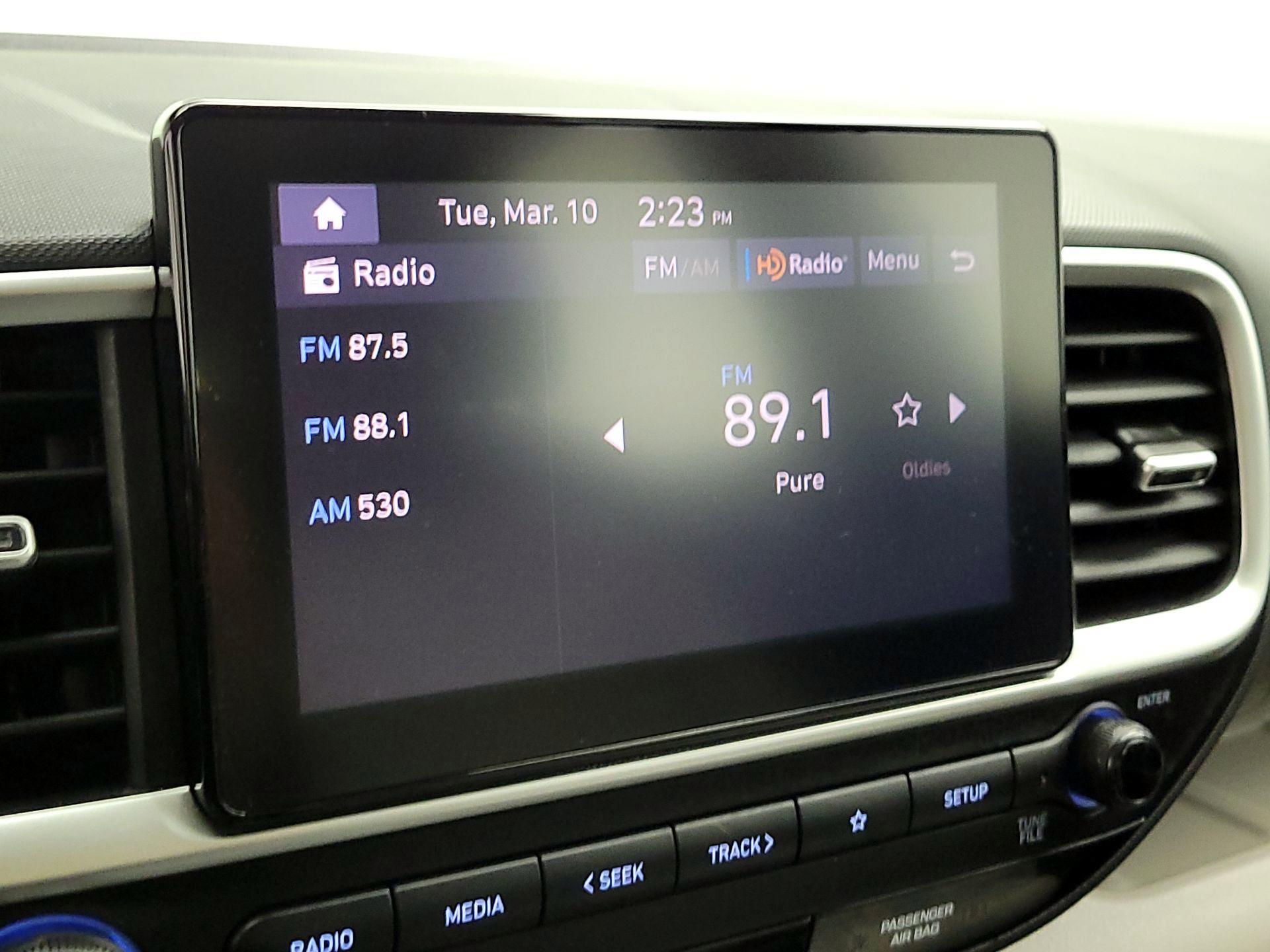 Thumbnail: 2023 Hyundai Venue - 14