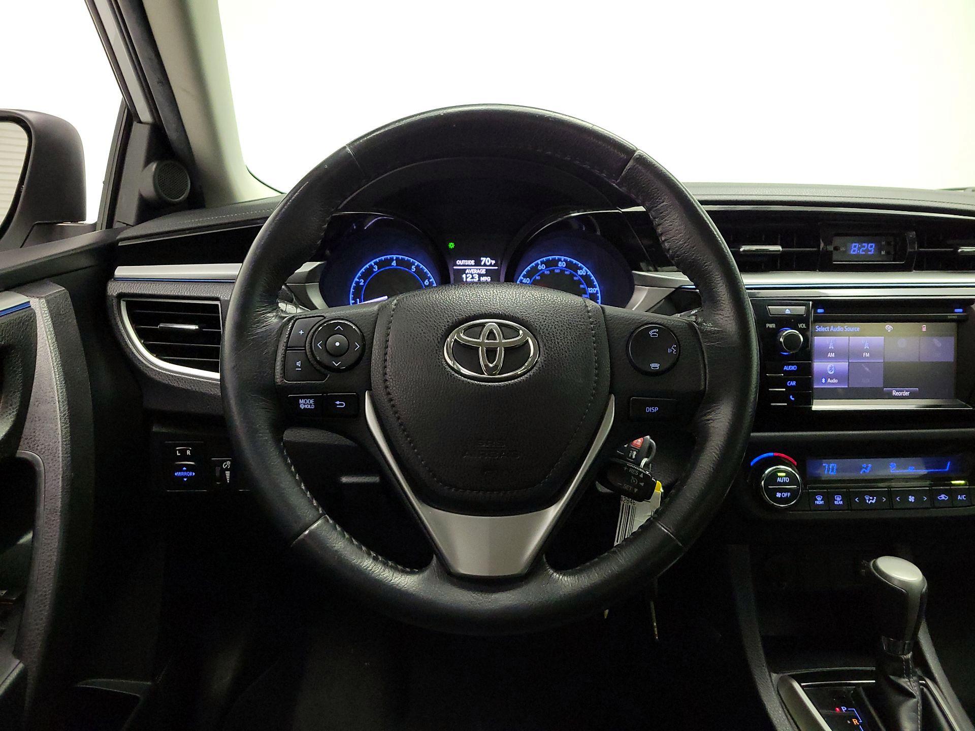 Thumbnail: 2015 Toyota Corolla - 10