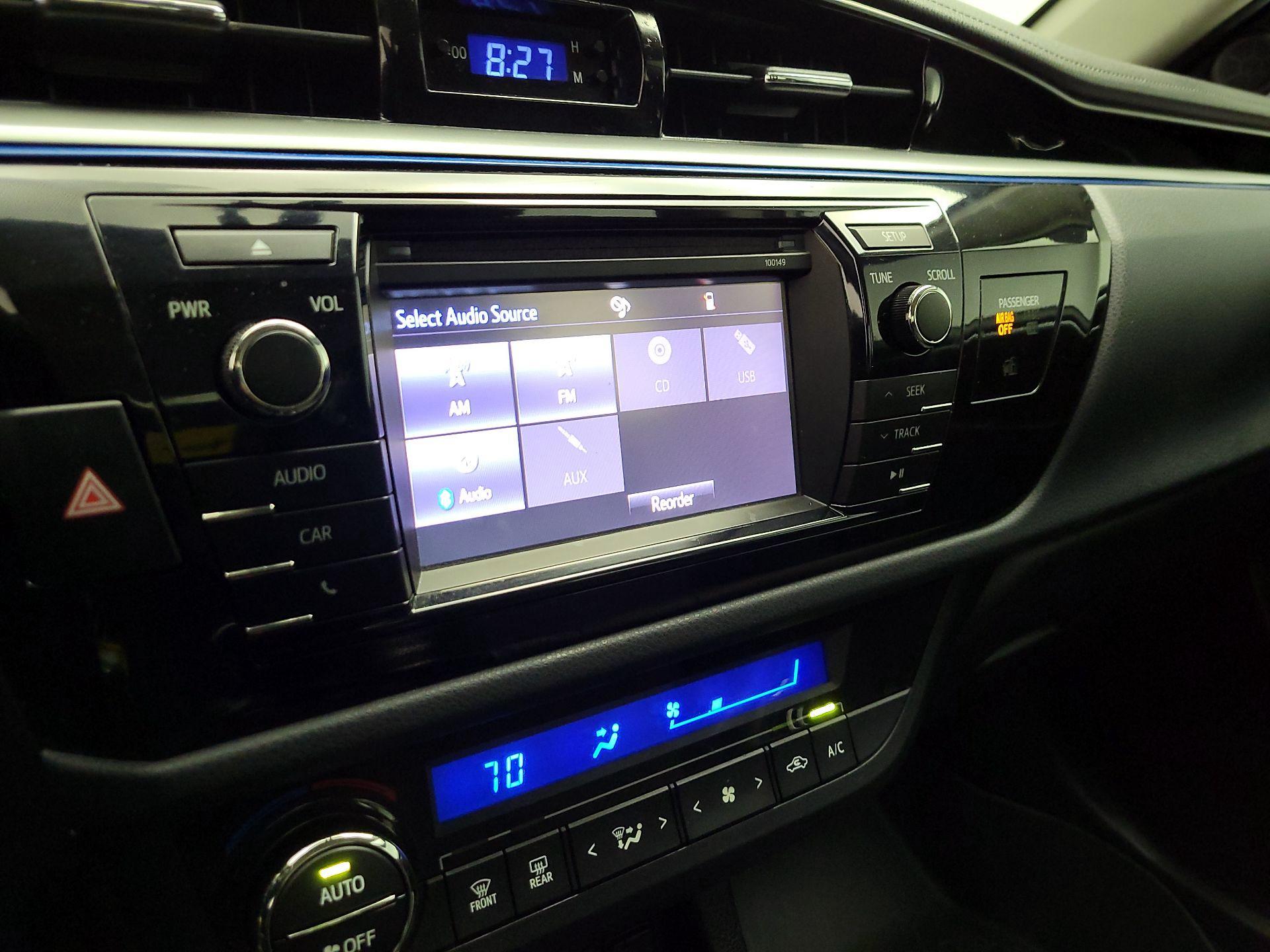 Thumbnail: 2015 Toyota Corolla - 14