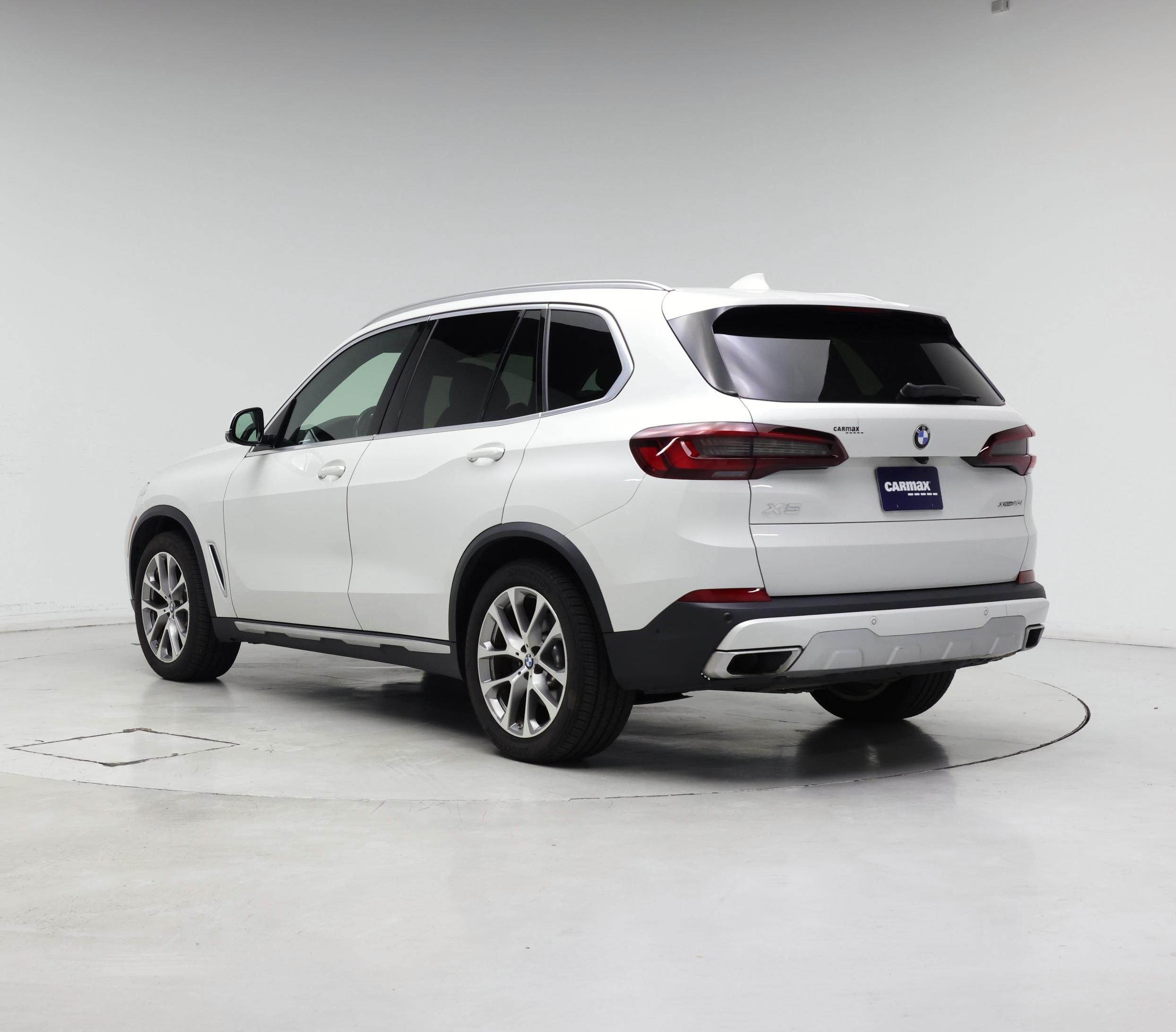 Thumbnail: 2021 BMW X5 - 2