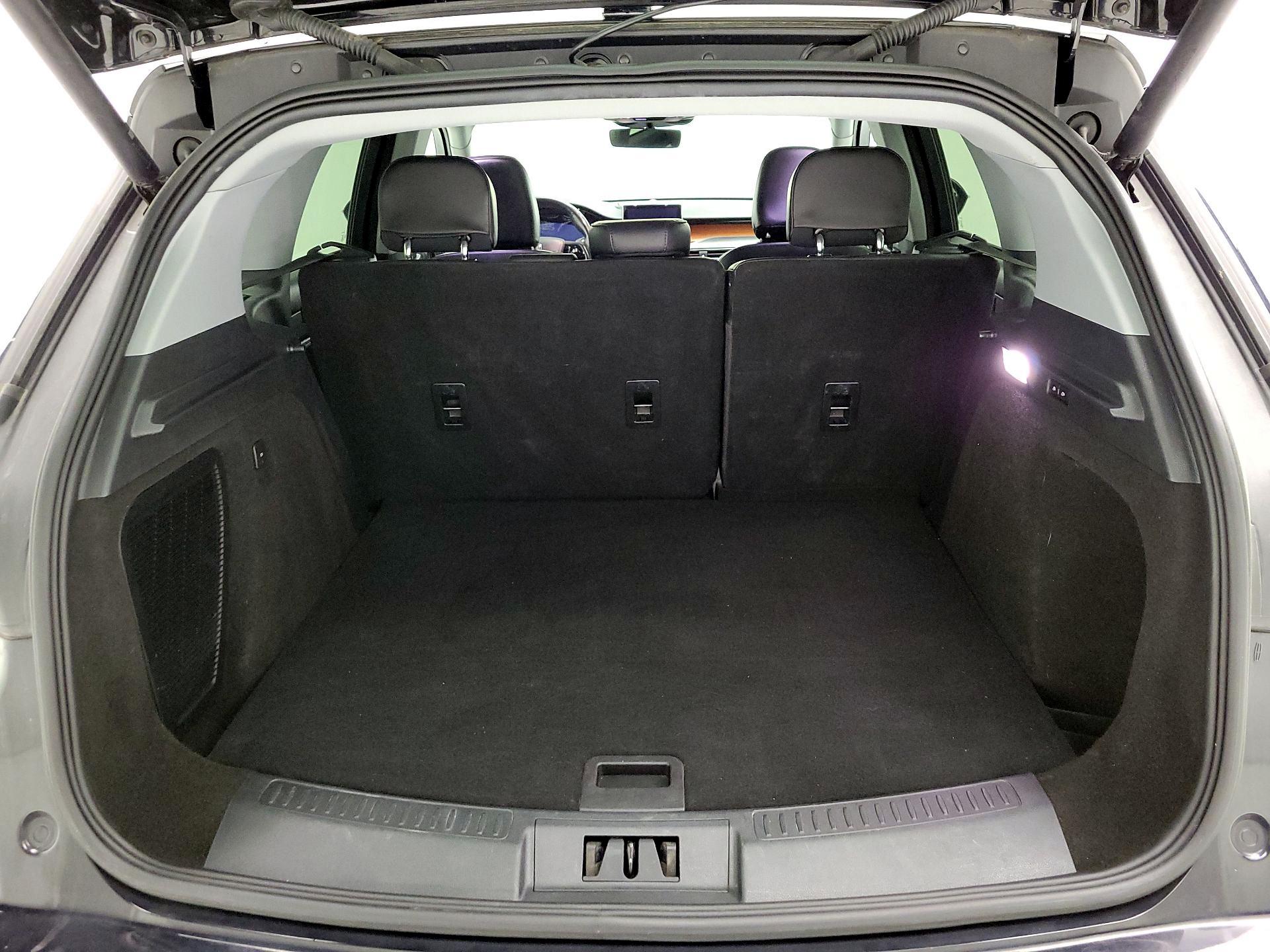 Thumbnail: 2021 Lincoln Corsair - 20