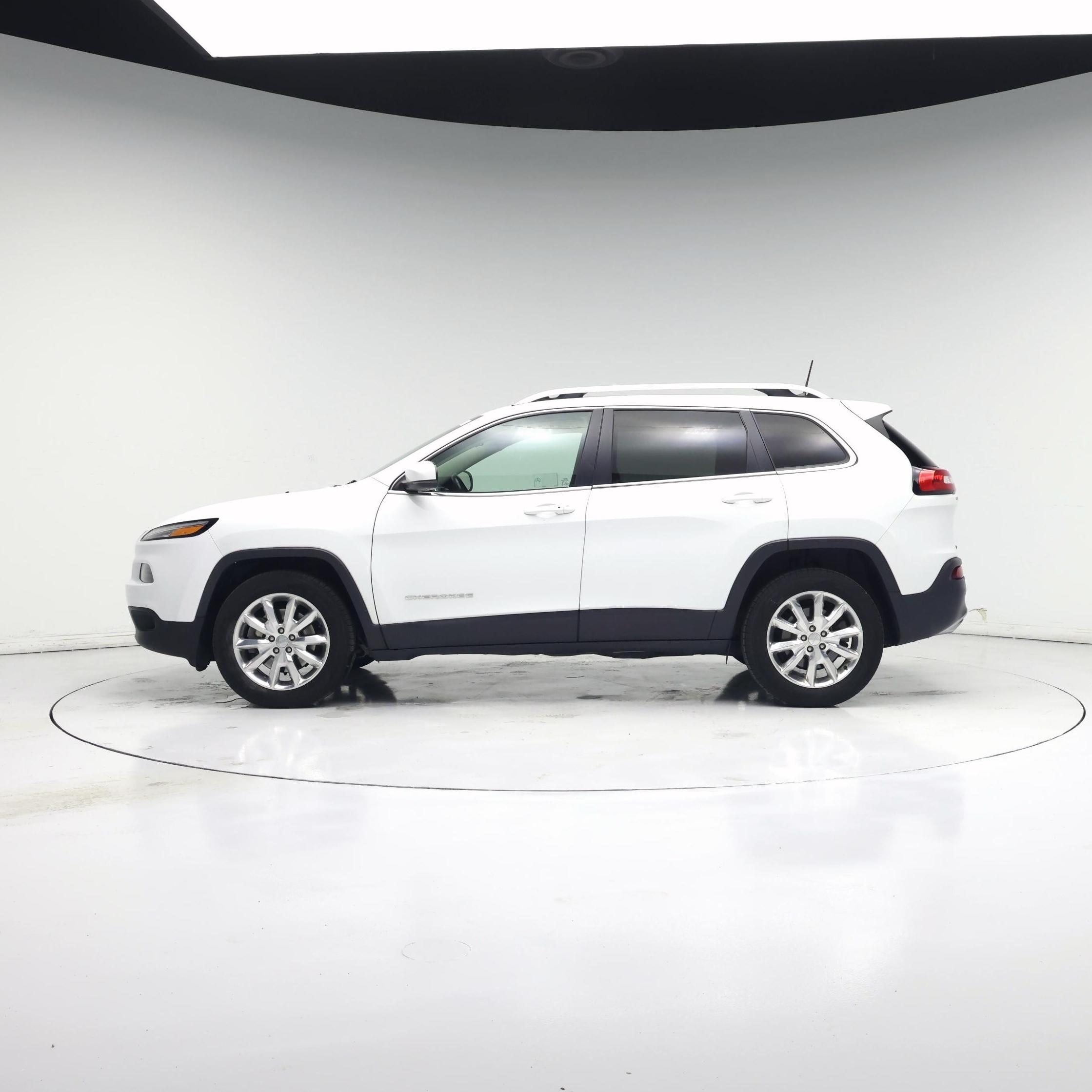 Thumbnail: 2017 Jeep Cherokee - 3