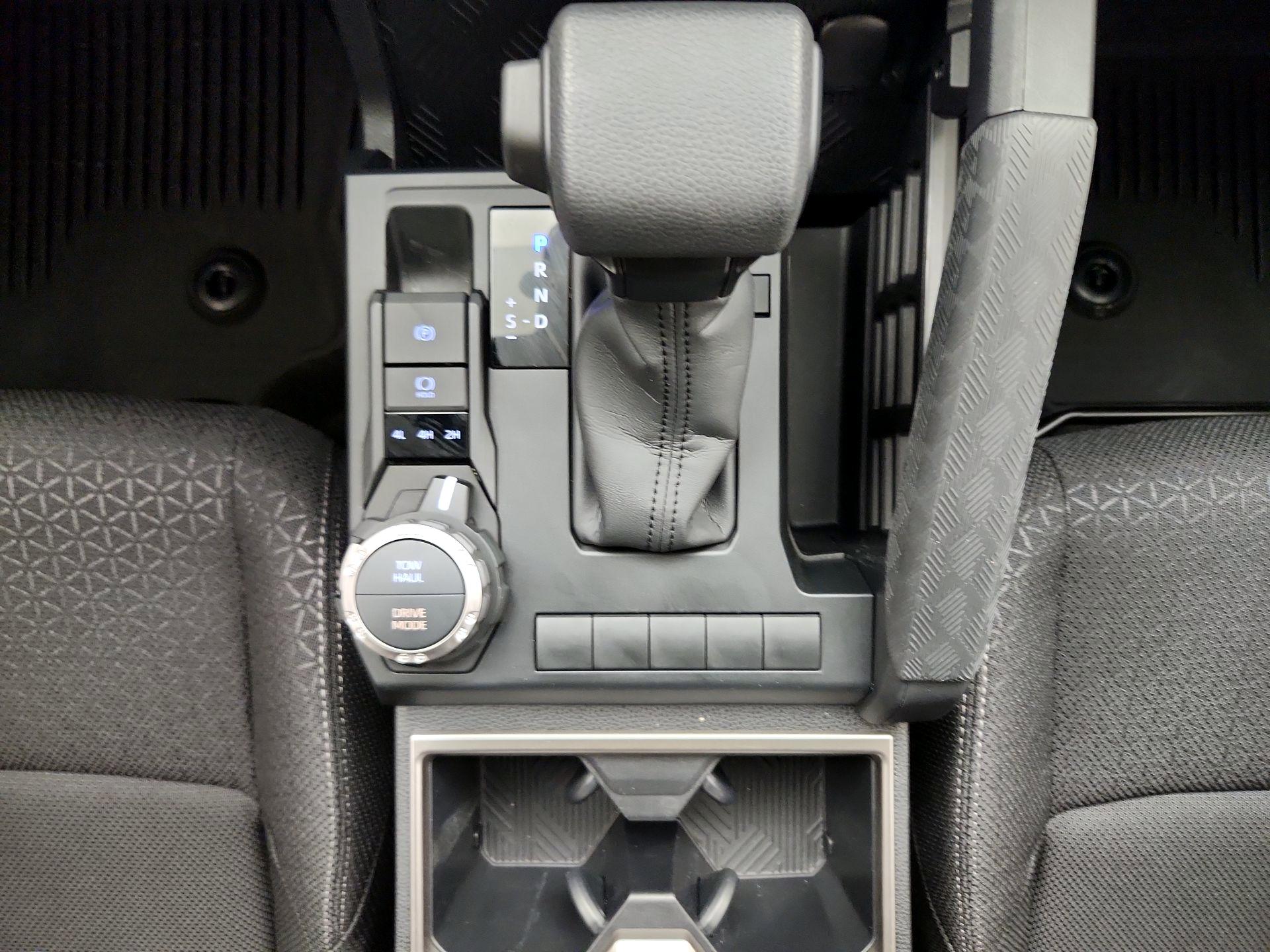 Thumbnail: 2025 Toyota 4Runner - 17