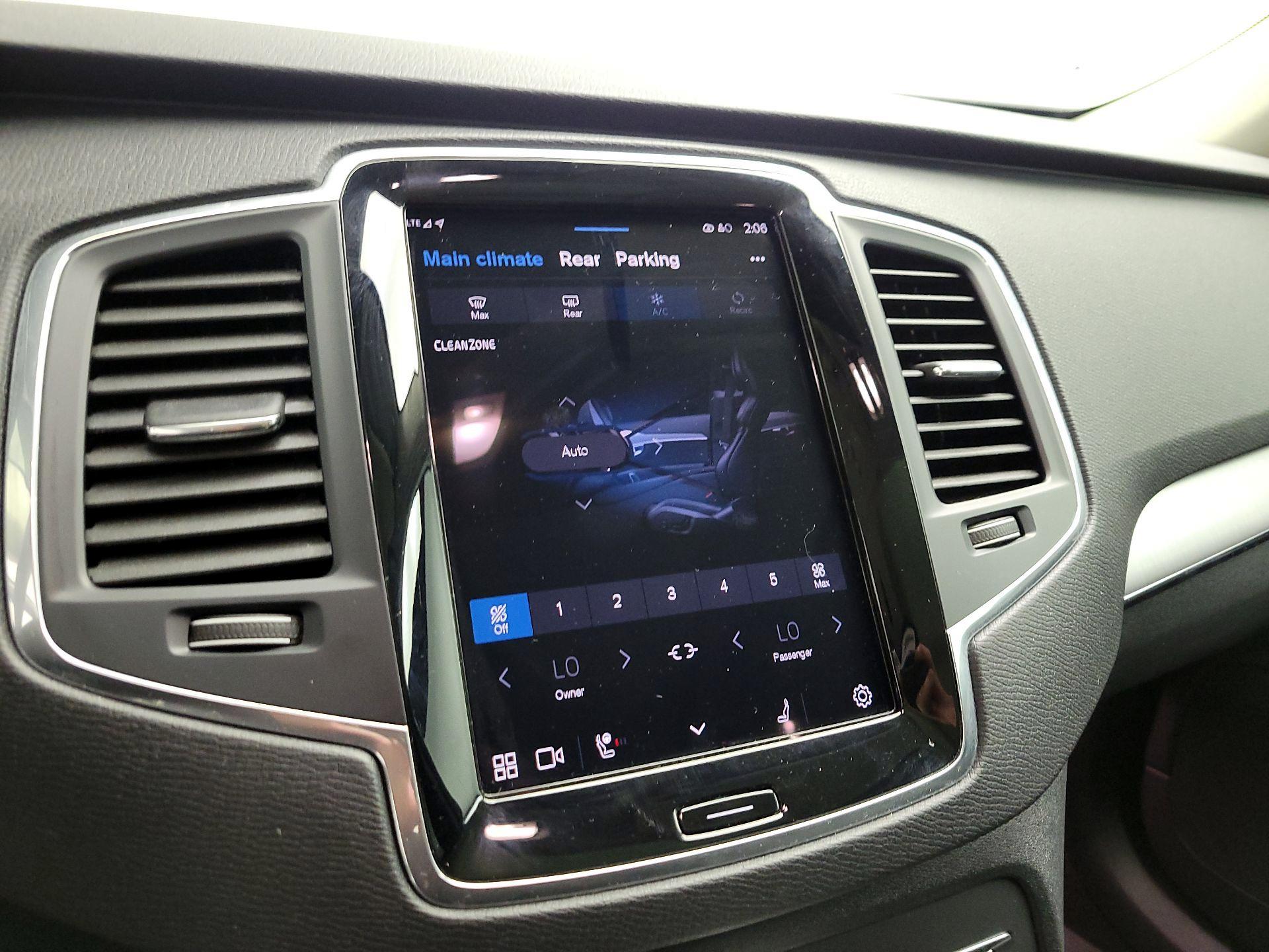 Thumbnail: 2025 Volvo XC90 - 14