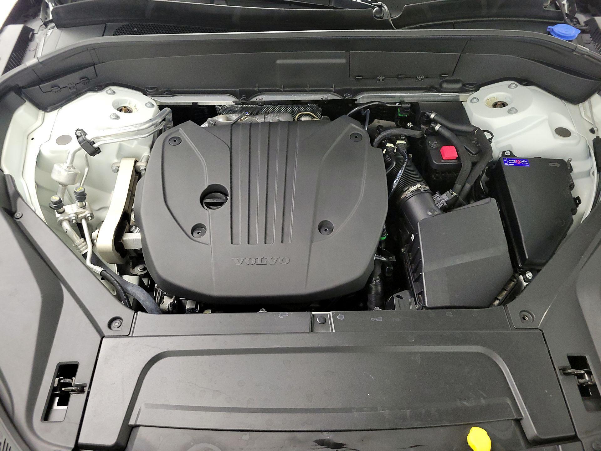 Thumbnail: 2025 Volvo XC90 - 17