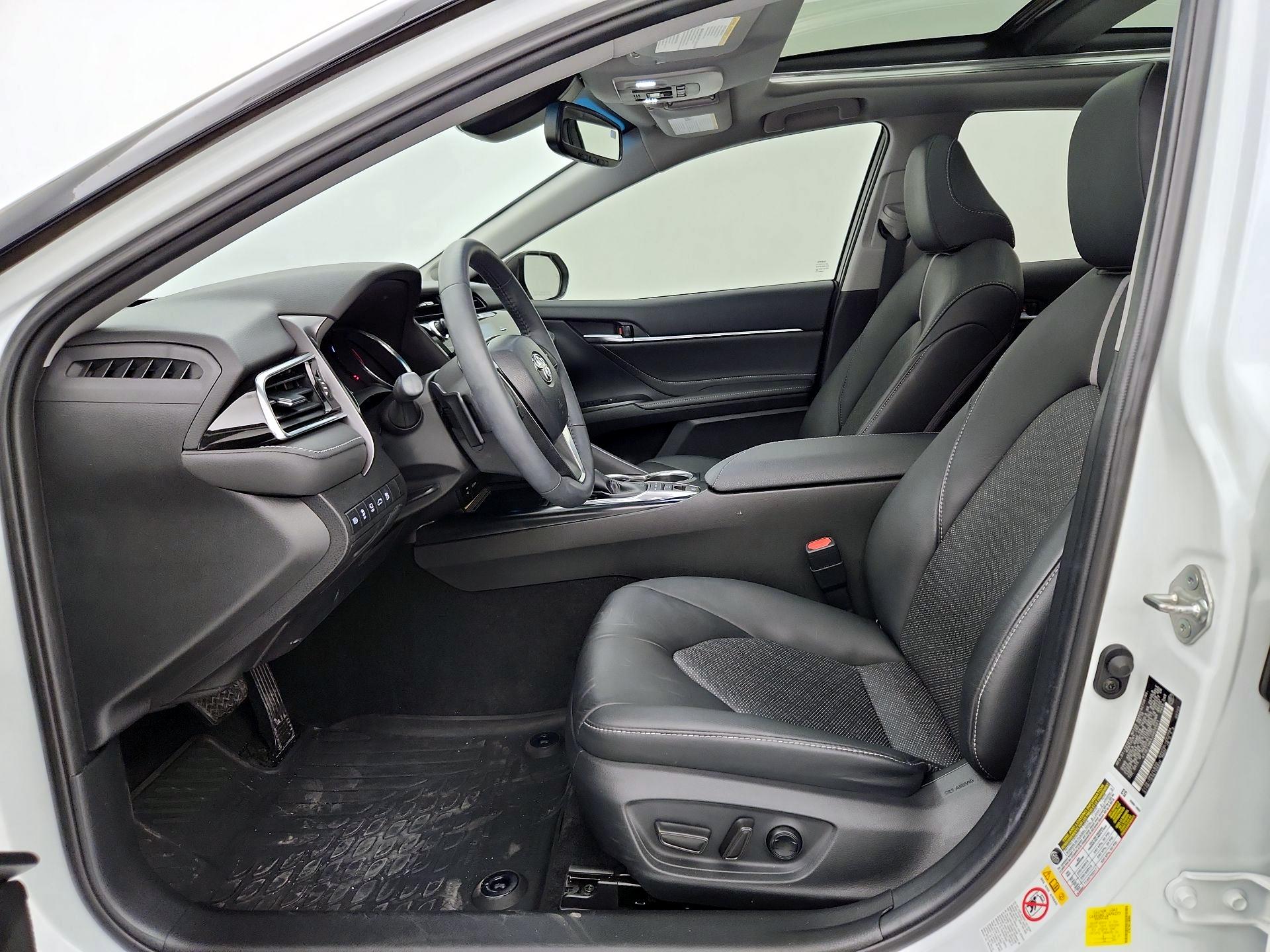 Thumbnail: 2018 Toyota Camry - 11