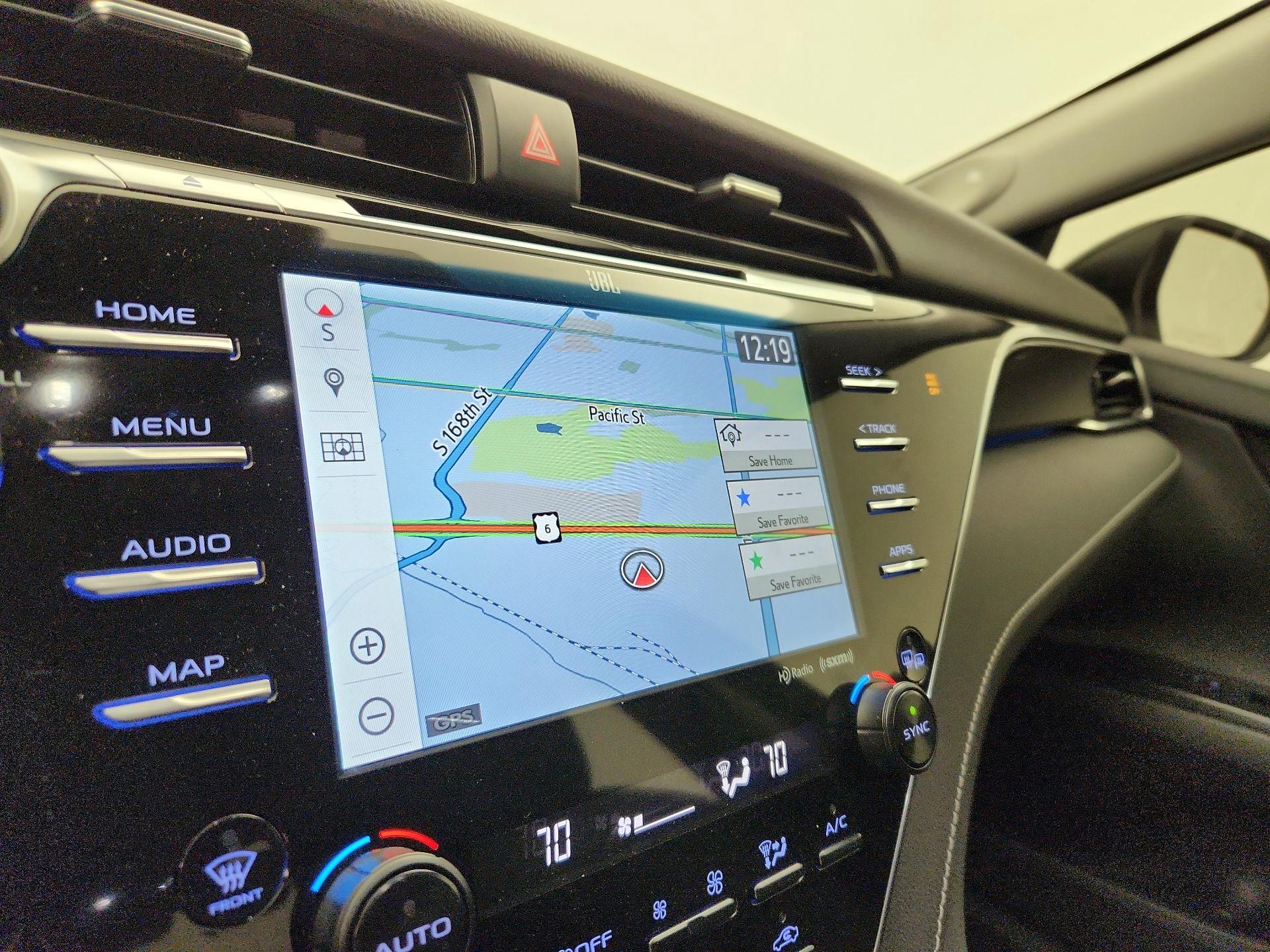 Thumbnail: 2018 Toyota Camry - 14