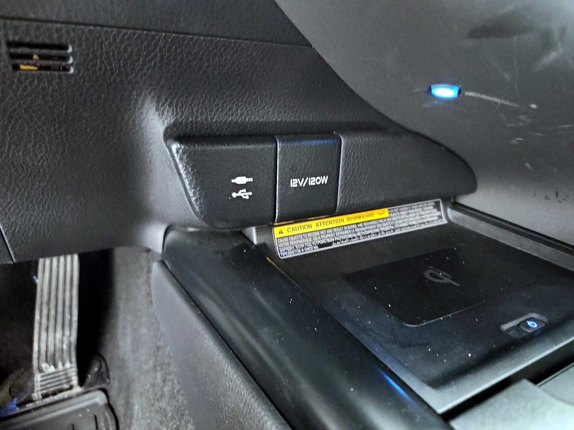 Thumbnail: 2018 Toyota Camry - 19