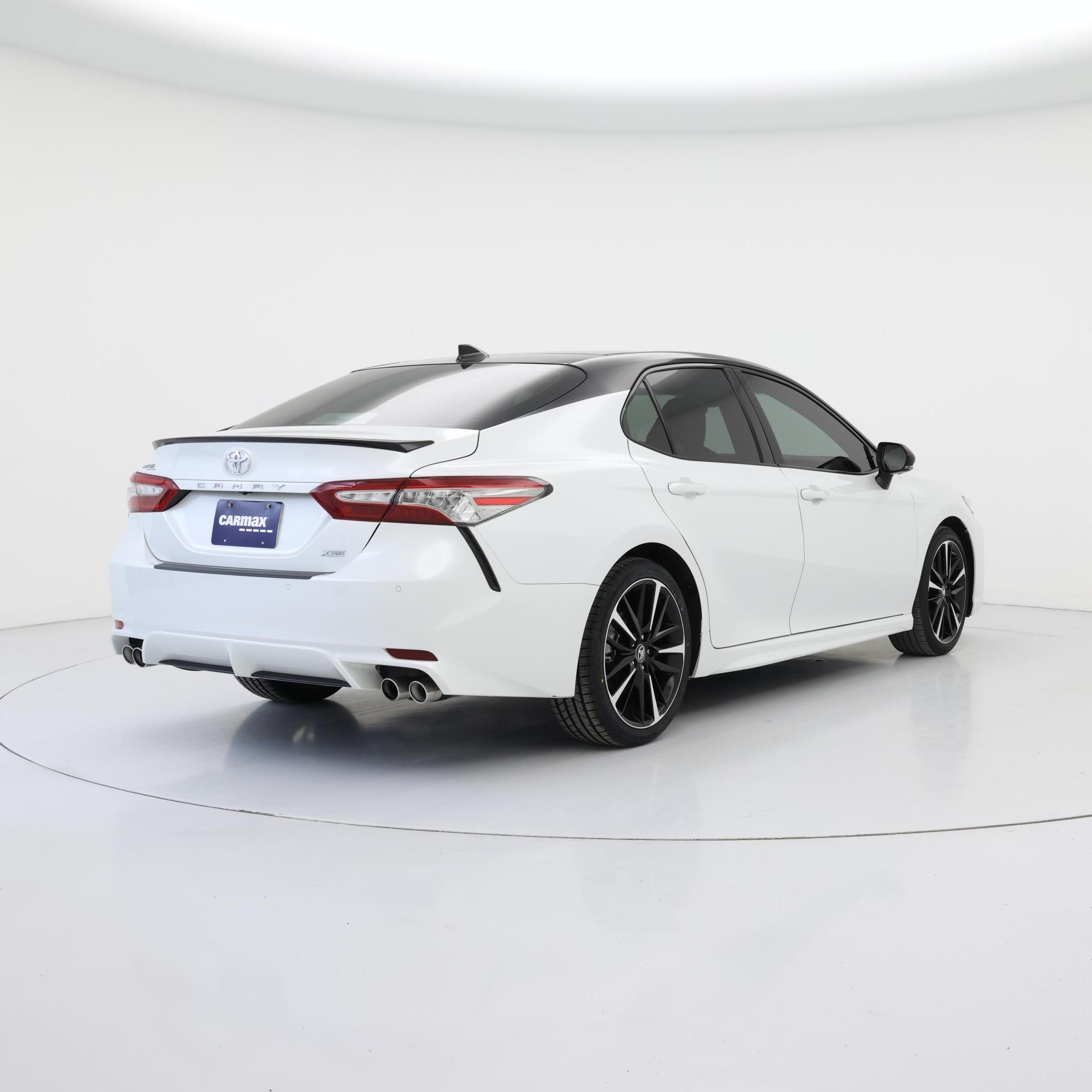 Thumbnail: 2018 Toyota Camry - 8
