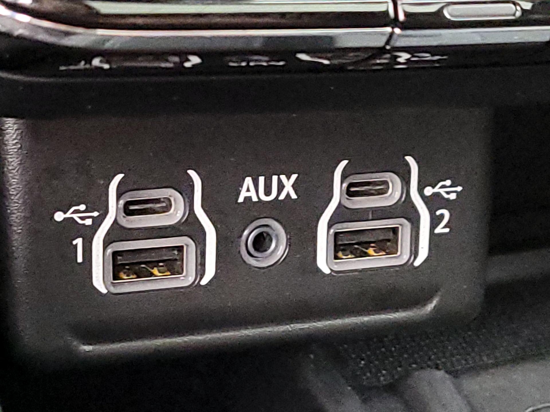 Thumbnail: 2023 Dodge Durango - 19