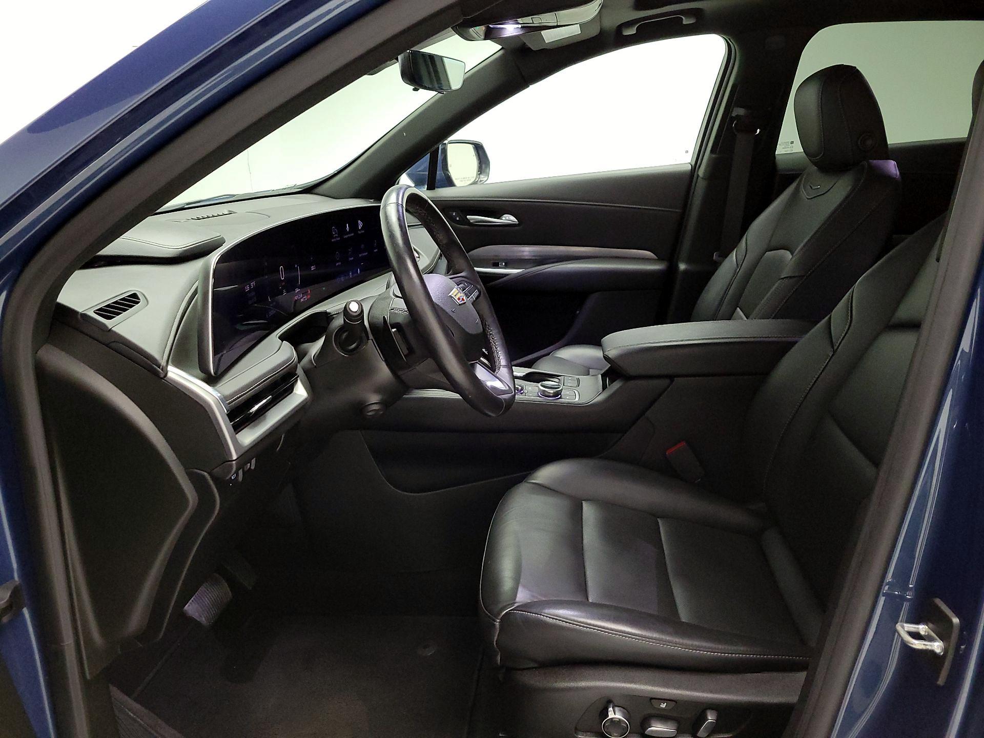 Thumbnail: 2024 Cadillac XT4 - 11