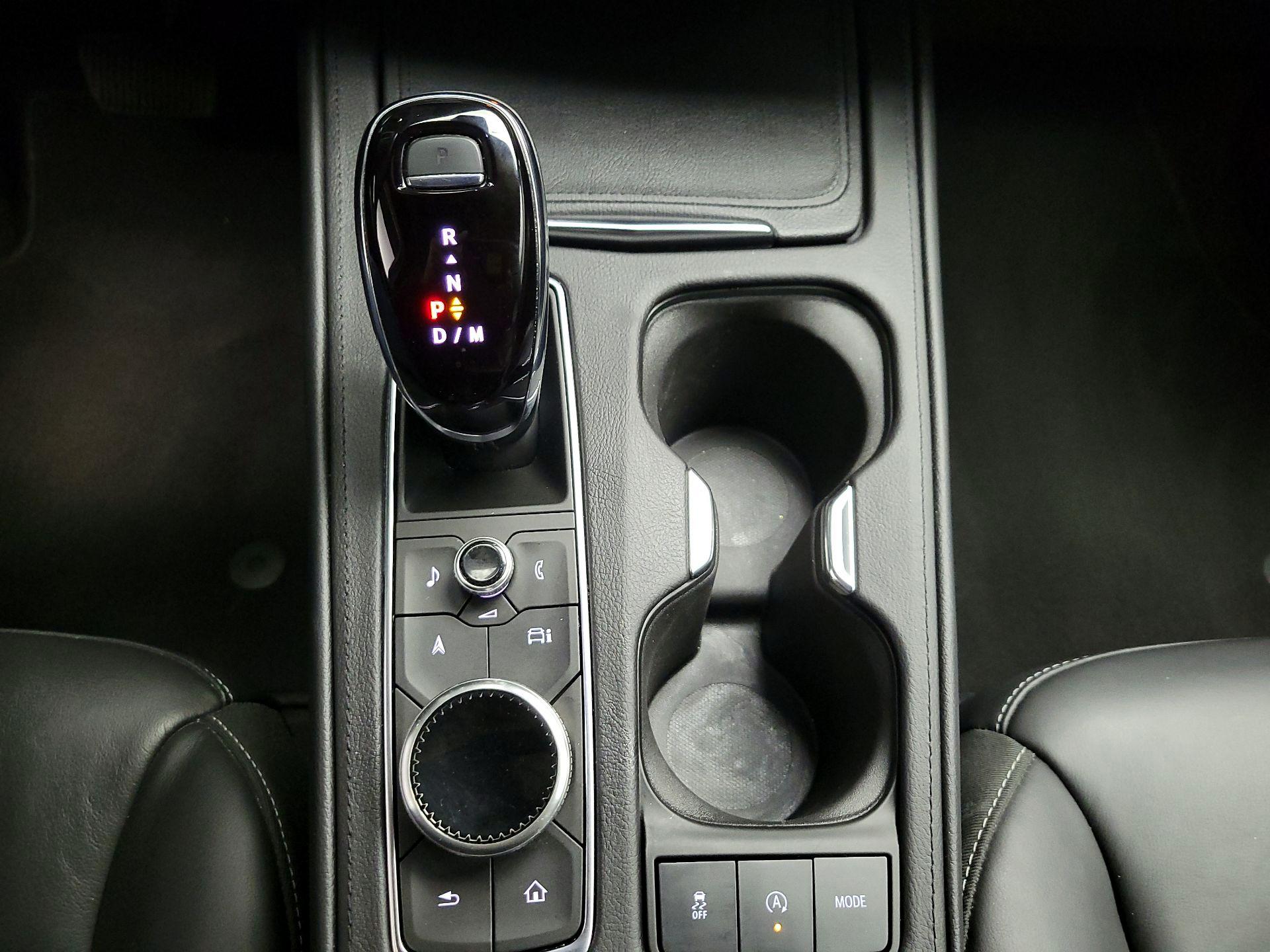 Thumbnail: 2024 Cadillac XT4 - 17