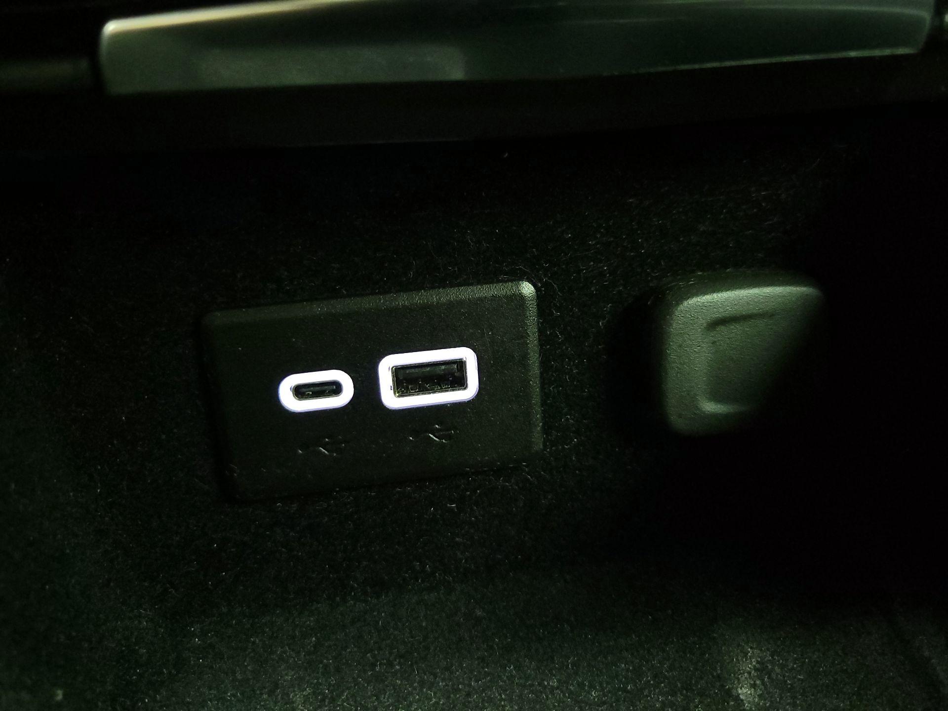 Thumbnail: 2024 Cadillac XT4 - 18